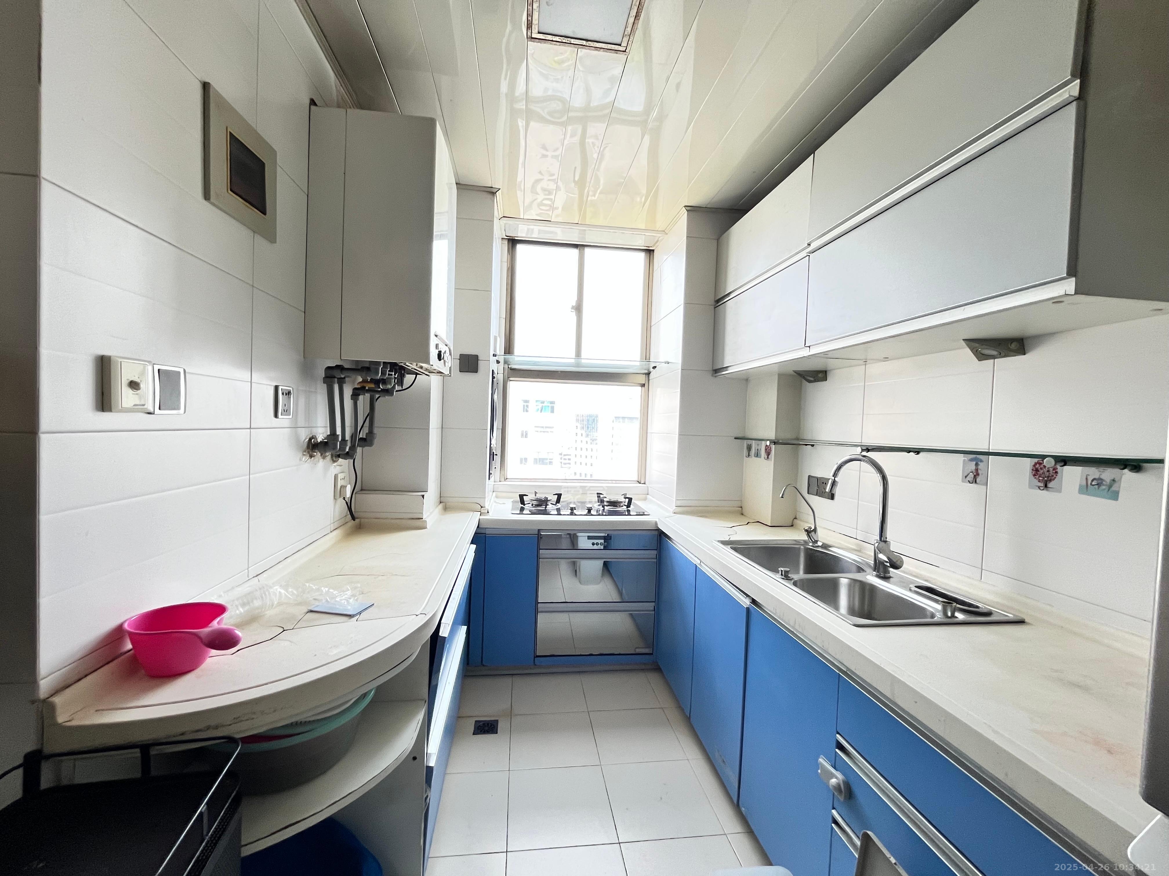 仰天湖省送变电宿舍  3室2厅2卫    3600.0元/月 仰天湖省送变电宿舍  3室2厅2卫    3600.0元/月室内图