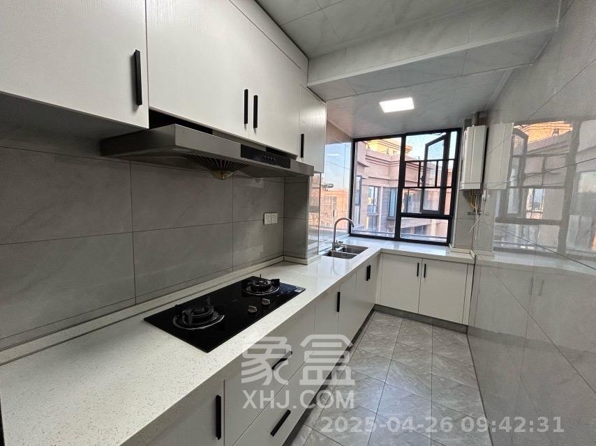 荣悦台  2室1厅1卫   3800.00元/月室内图