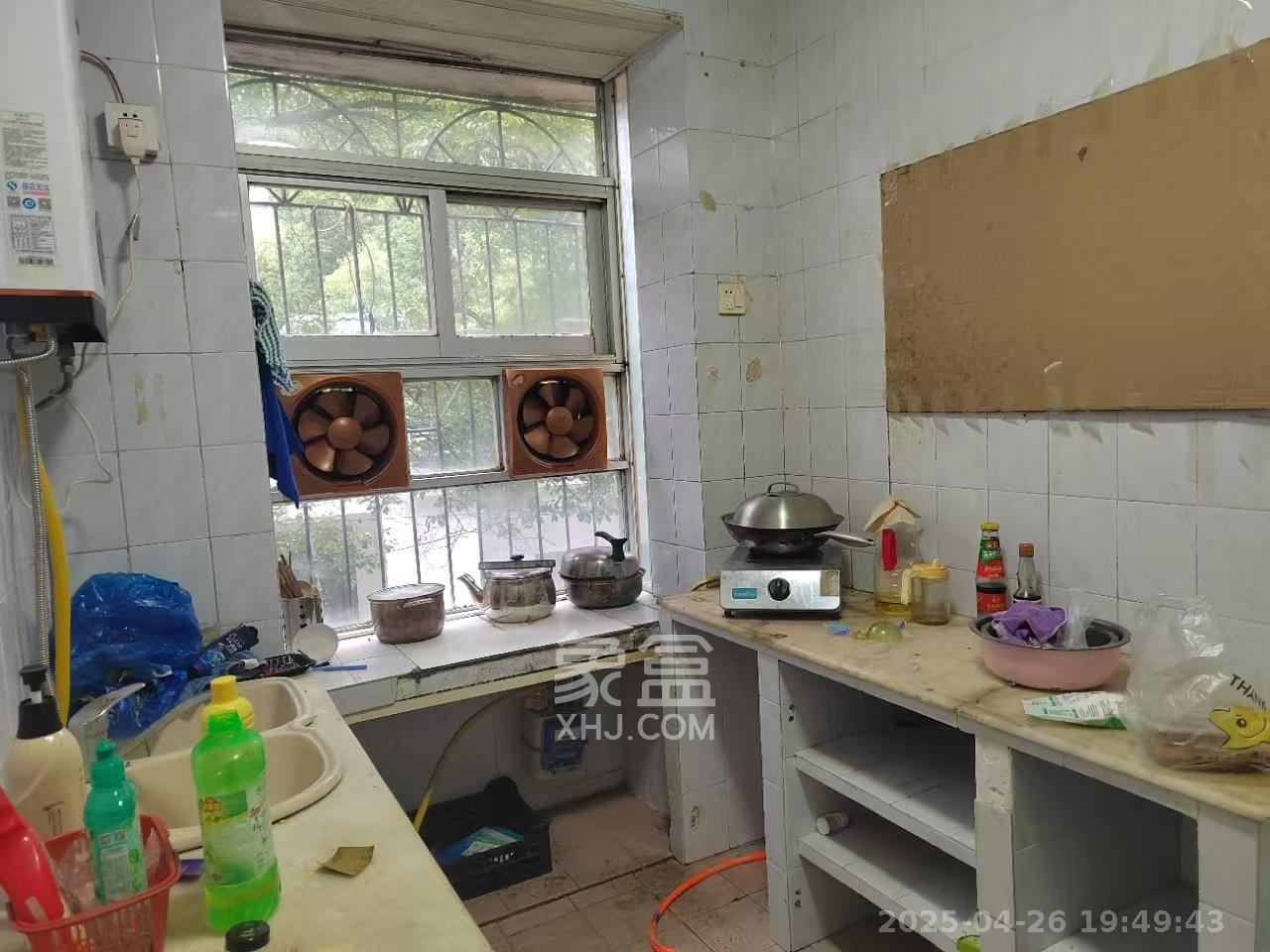 长沙市天心区疾控中心宿舍 3室2厅1卫 1600.0元/月 长沙市天心区疾控中心宿舍 3室2厅1卫 1600.0元/月室内图