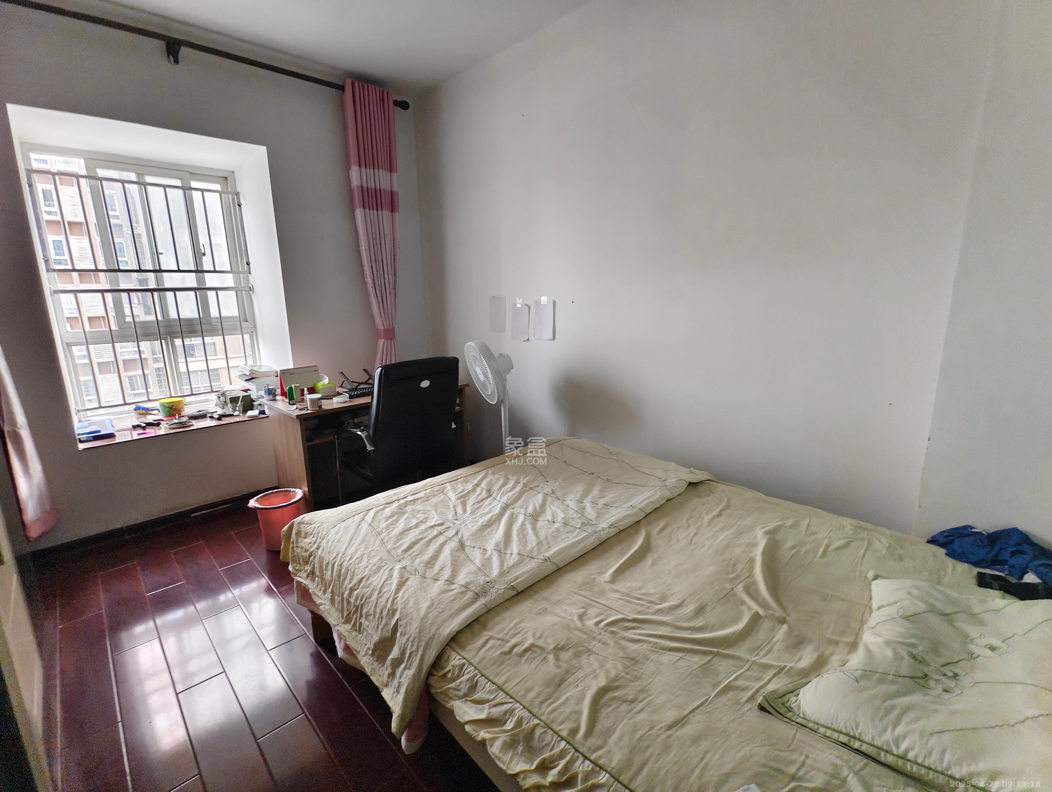 上河国际C区  4室2厅1卫   3800.00元/月室内图