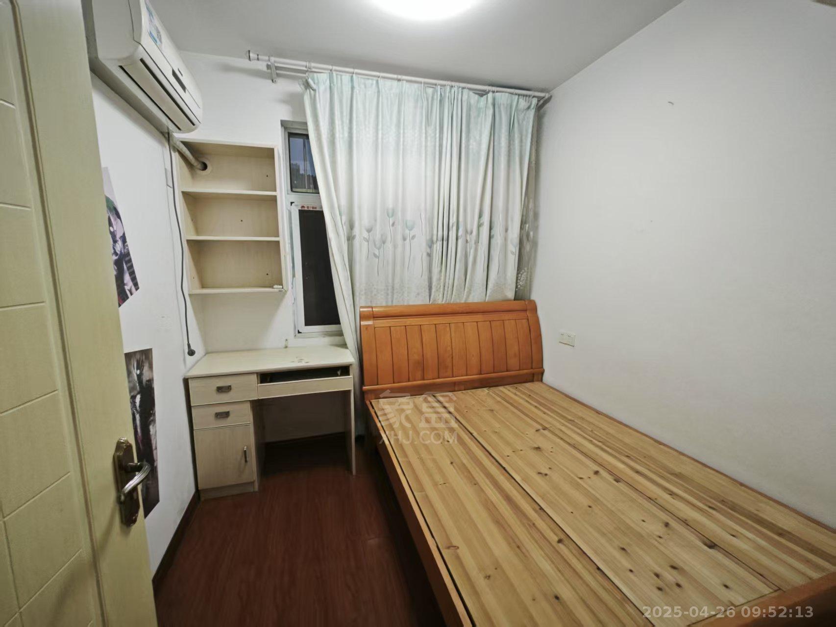 香博堡  3室2厅2卫   1200.00元/月室内图
