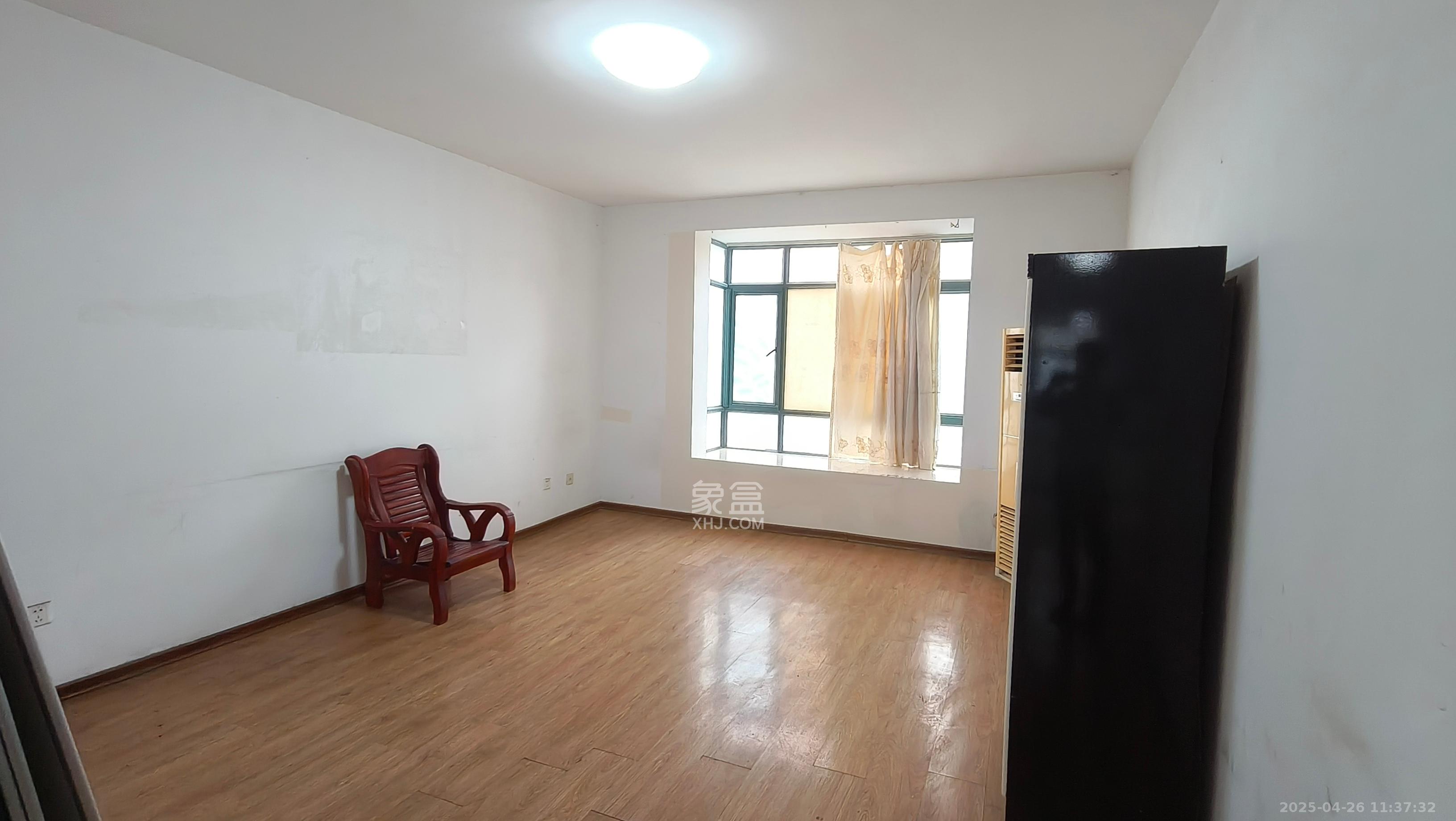 中江国际花城 3室2厅2卫 2500.0元/月 中江国际花城 3室2厅2卫 2500.0元/月室内图