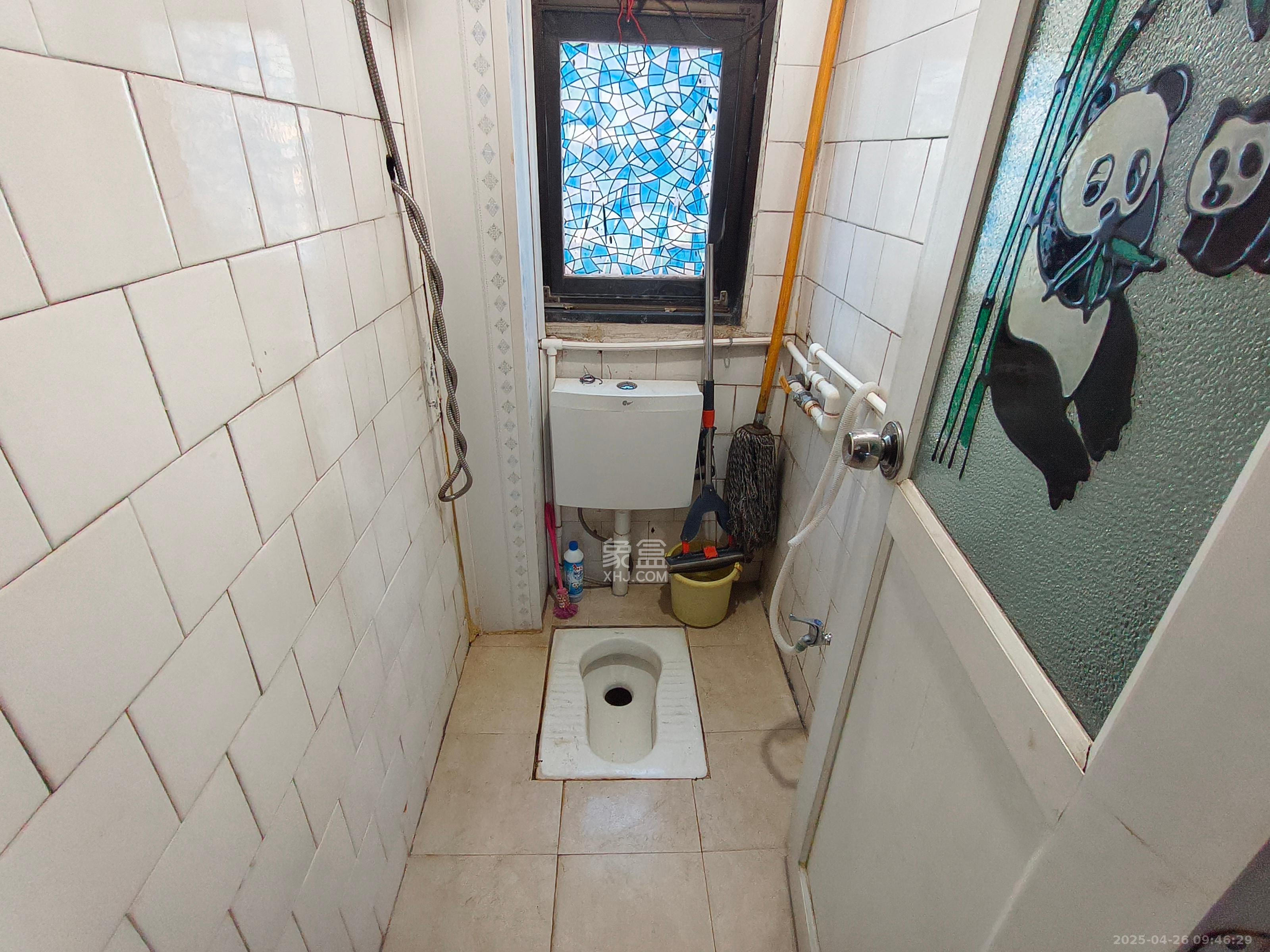 轻纺大楼 3室1厅1卫 1900.0元/月 轻纺大楼 3室1厅1卫 1900.0元/月室内图