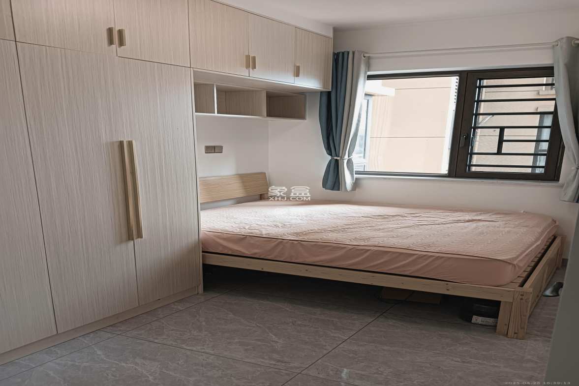 富兴悦府(富兴学府名邸) 4室2厅2卫 2300.0元/月 富兴悦府(富兴学府名邸) 4室2厅2卫 2300.0元/月室内图