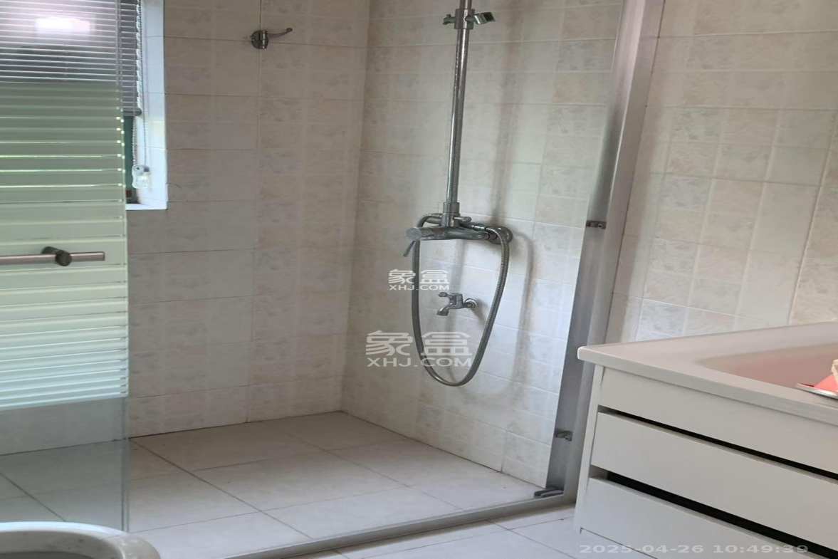 柠檬丽都 3室2厅1卫 3500.0元/月 柠檬丽都 3室2厅1卫 3500.0元/月室内图