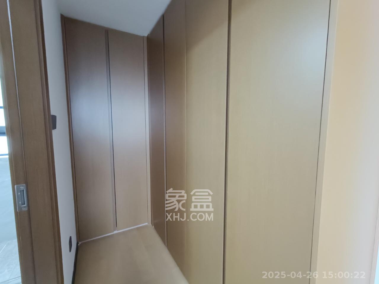 万科魅力之城天阔里  4室1厅2卫   3400.00元/月室内图