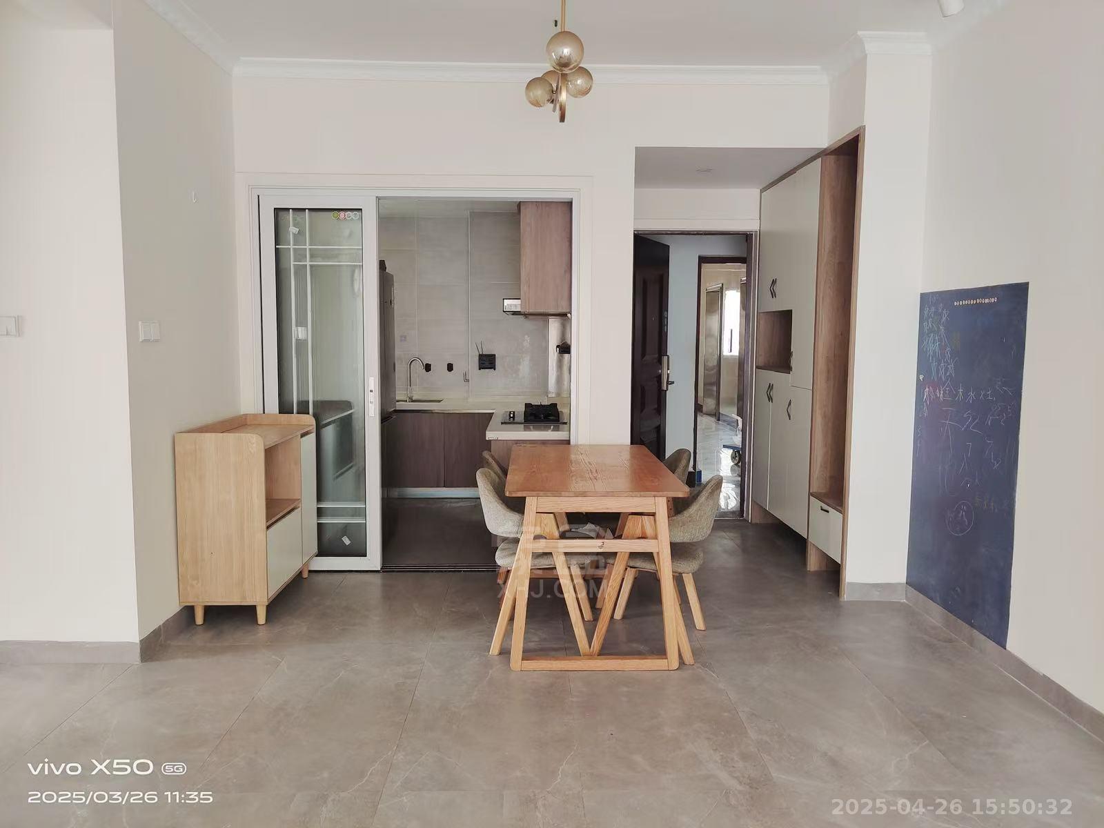 金轮津桥华府 3室2厅1卫 1800.0元/月 金轮津桥华府 3室2厅1卫 1800.0元/月室内图