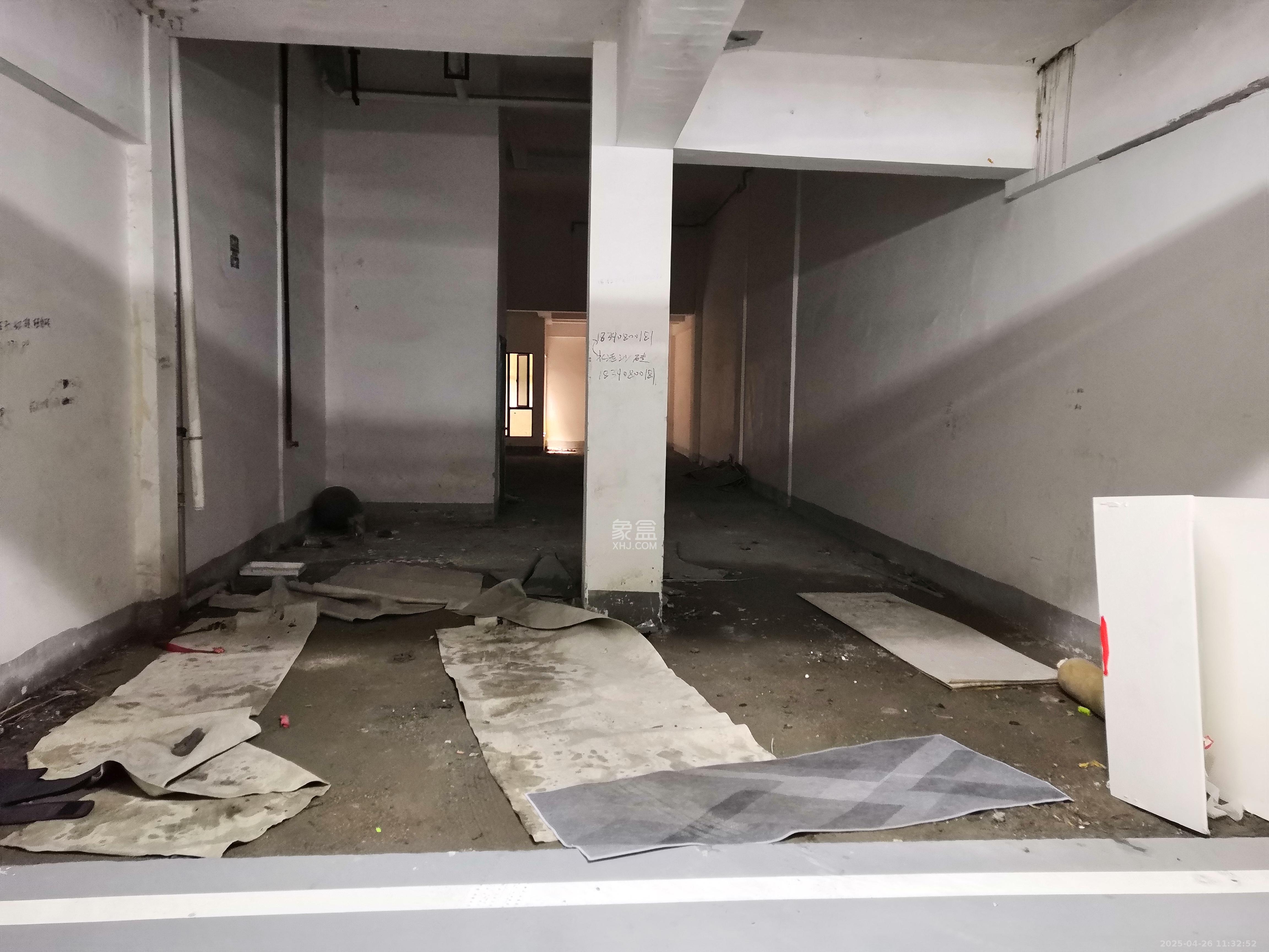 北大资源时光  5室2厅3卫   700.00元/月室内图