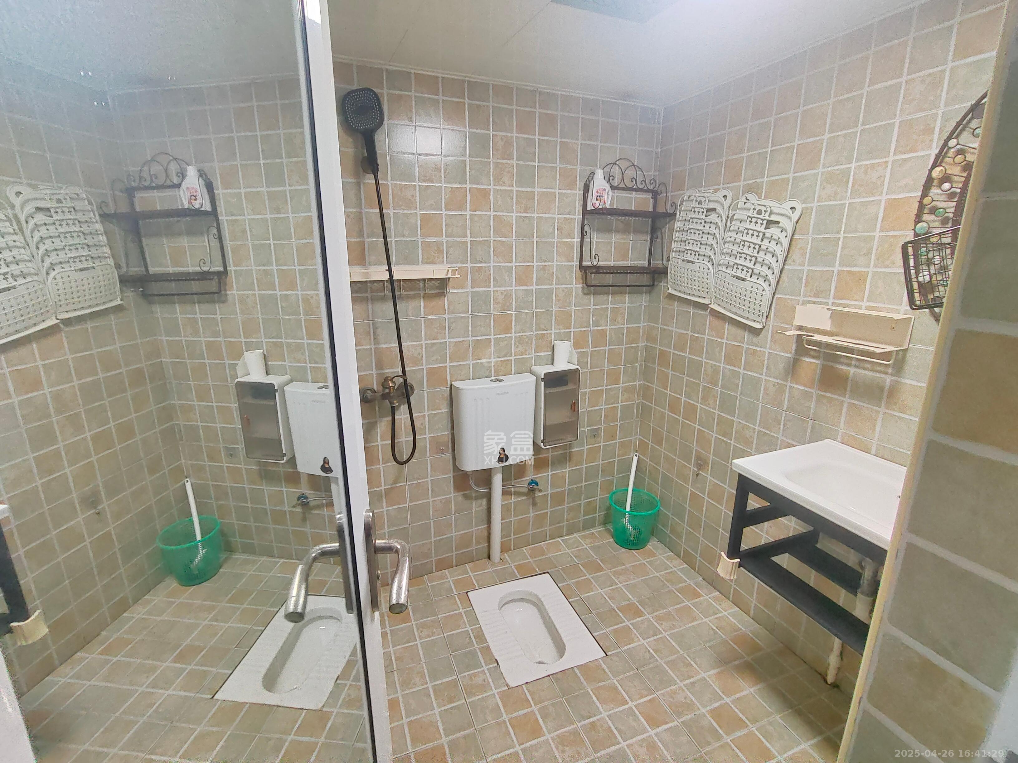 钱隆樽品(一、二、三期) 1室1厅1卫 1400.0元/月 钱隆樽品(一、二、三期) 1室1厅1卫 1400.0元/月室内图