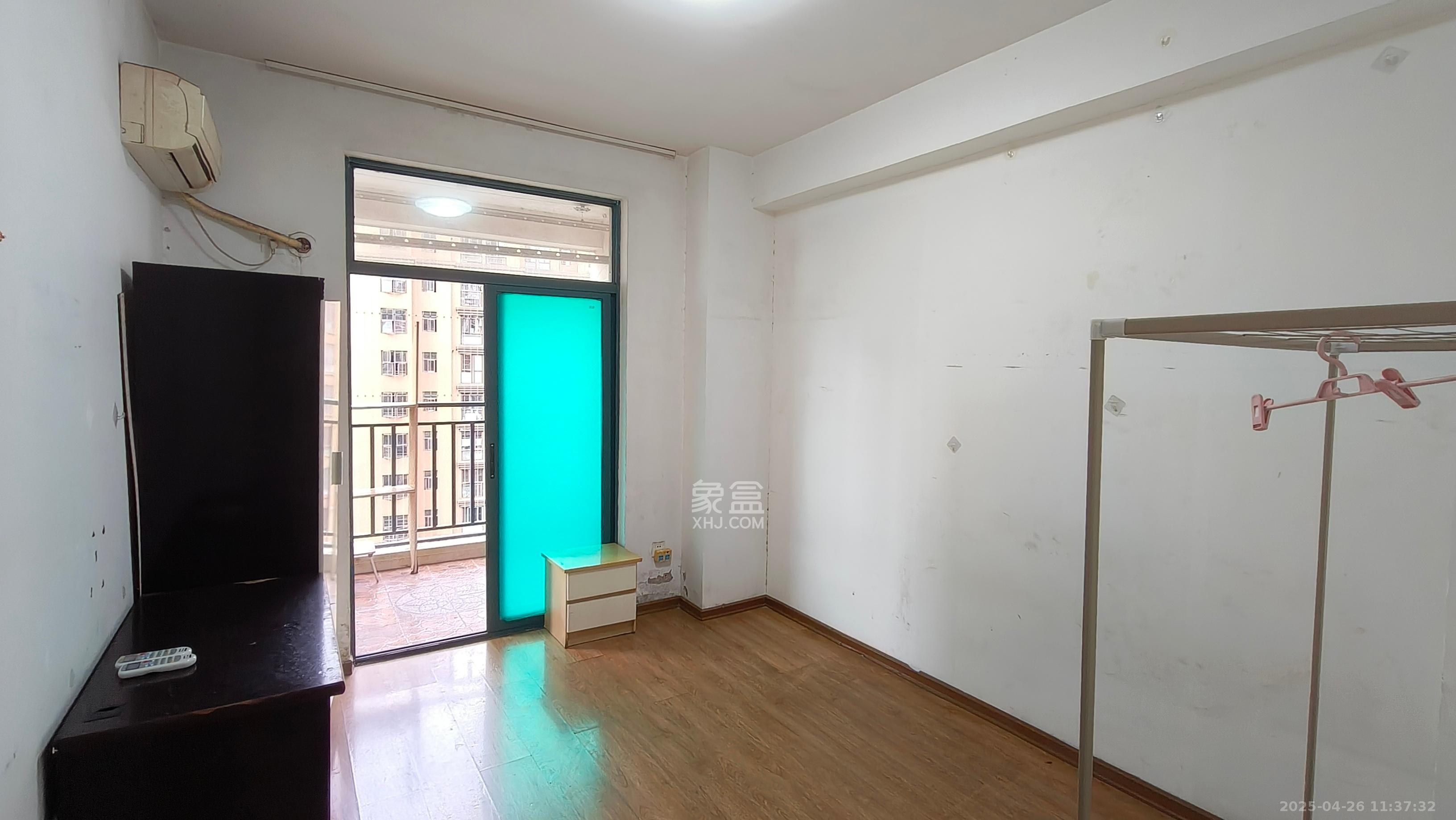 中江国际花城 3室2厅2卫 2500.0元/月 中江国际花城 3室2厅2卫 2500.0元/月室内图