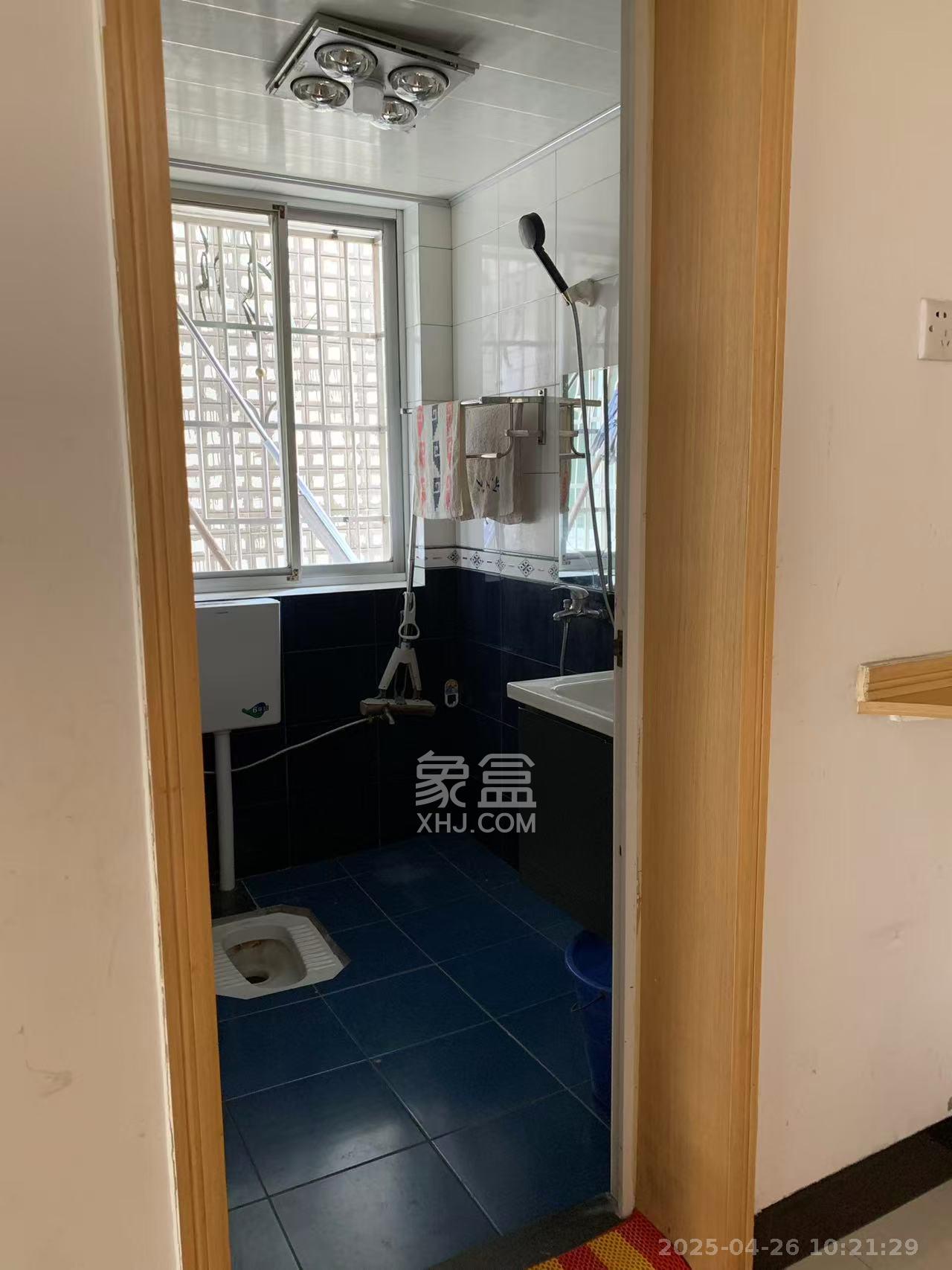 长塘新村  3室2厅2卫   1200.00元/月室内图