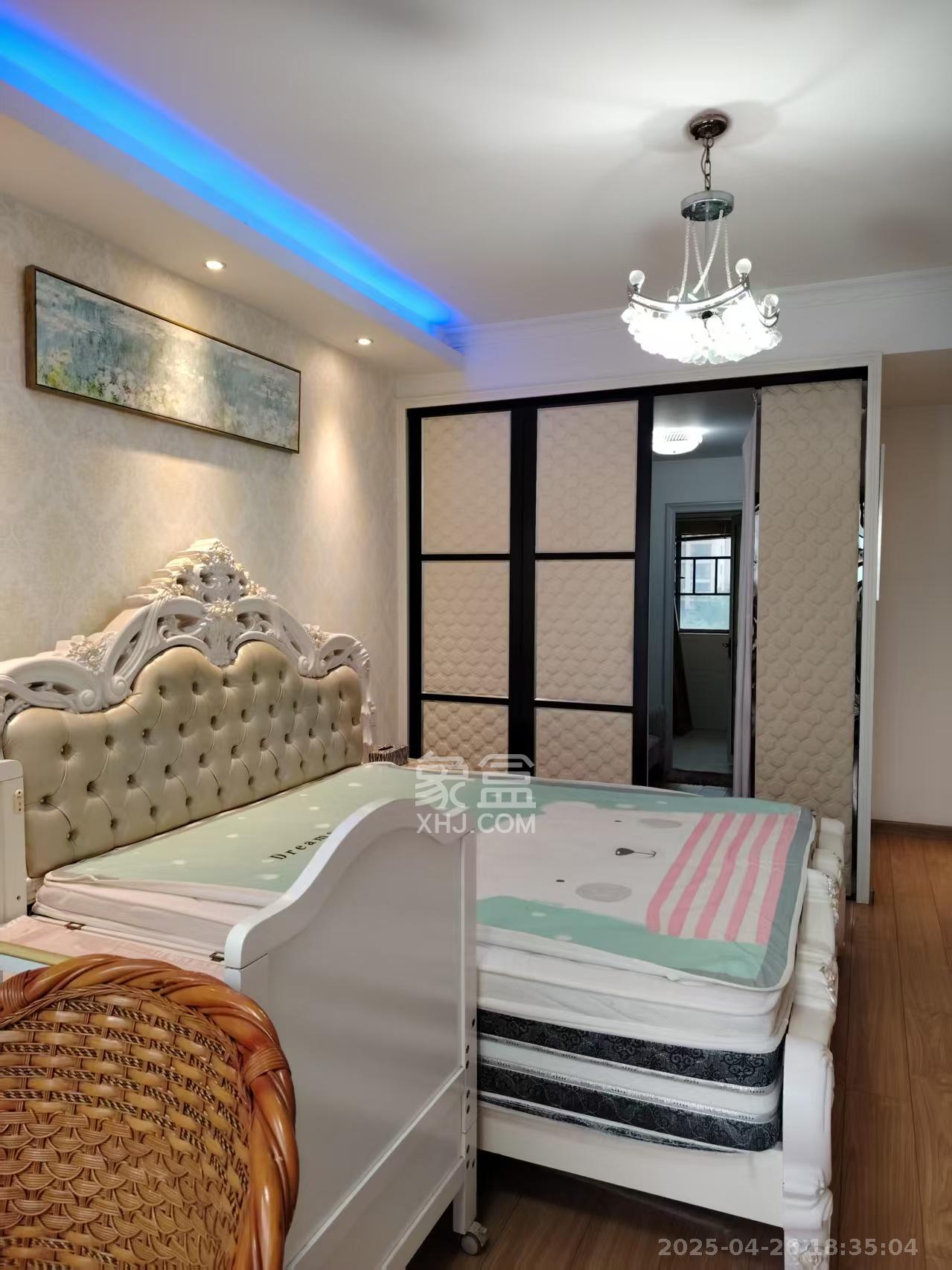 中建芙蓉嘉苑  3室2厅2卫   2600.00元/月室内图