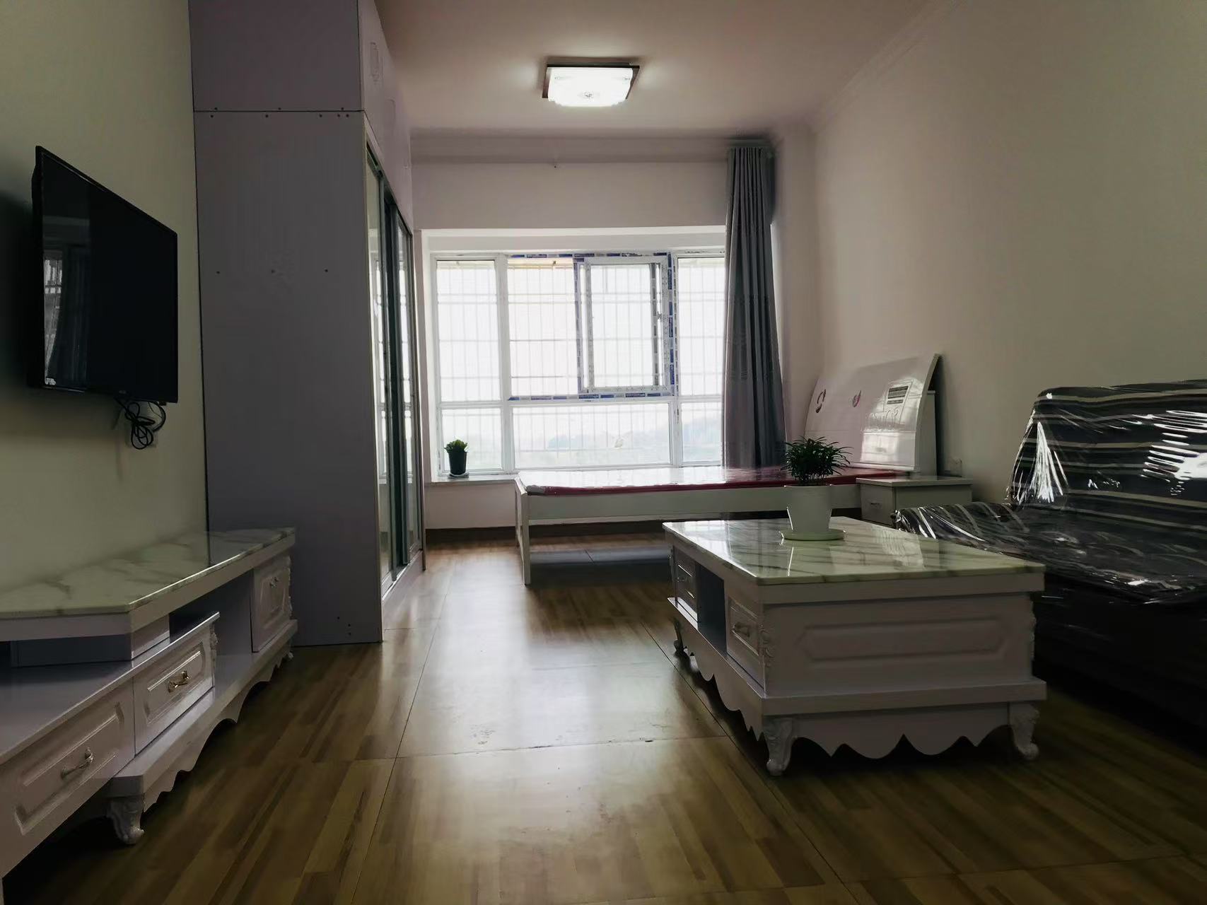 梓湖东城  1室1厅1卫    16.8万 梓湖东城  1室1厅1卫    16.8万室内图