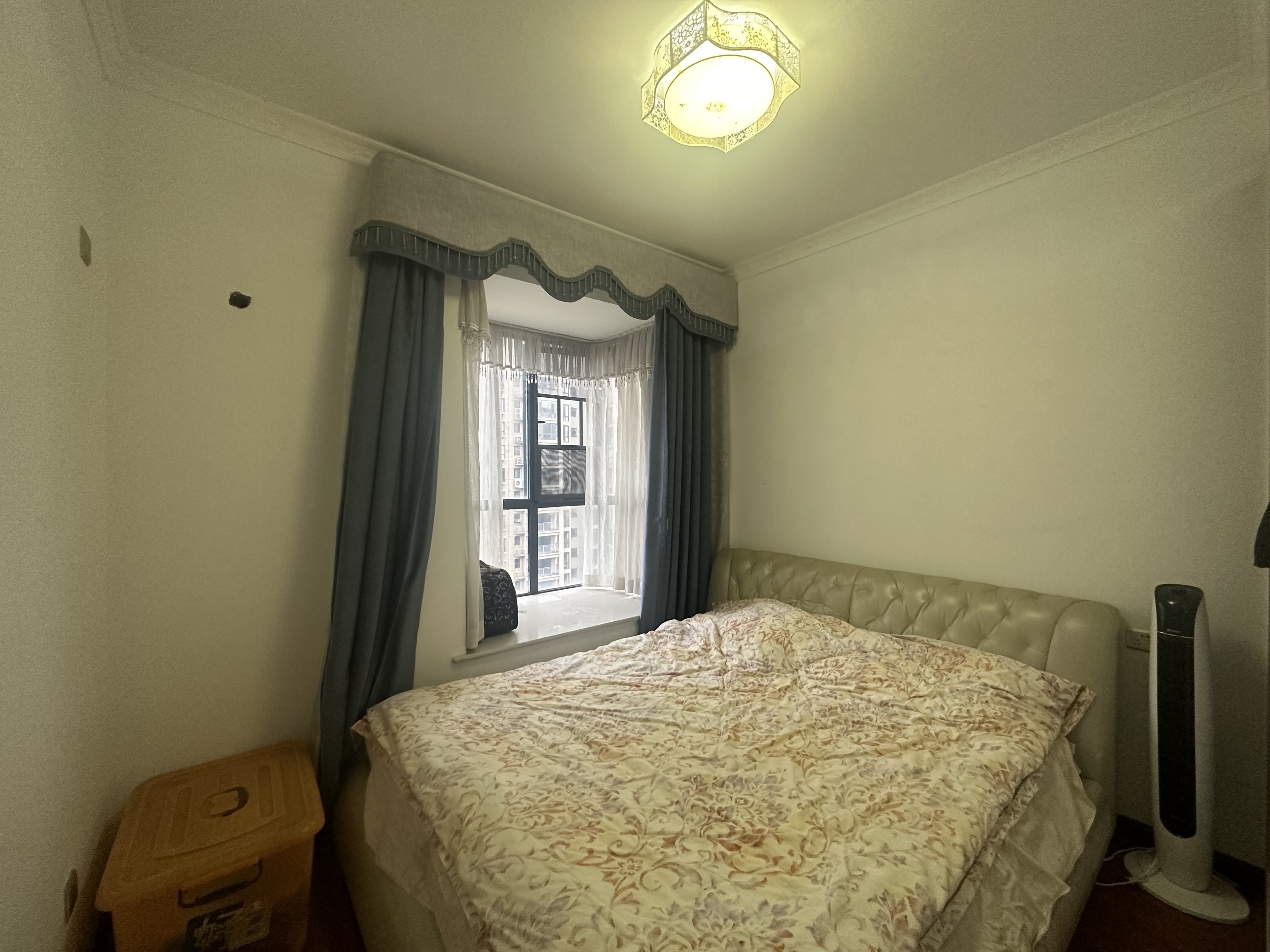 水域中央 4室2厅2卫 86.8万 水域中央 4室2厅2卫 86.8万客厅