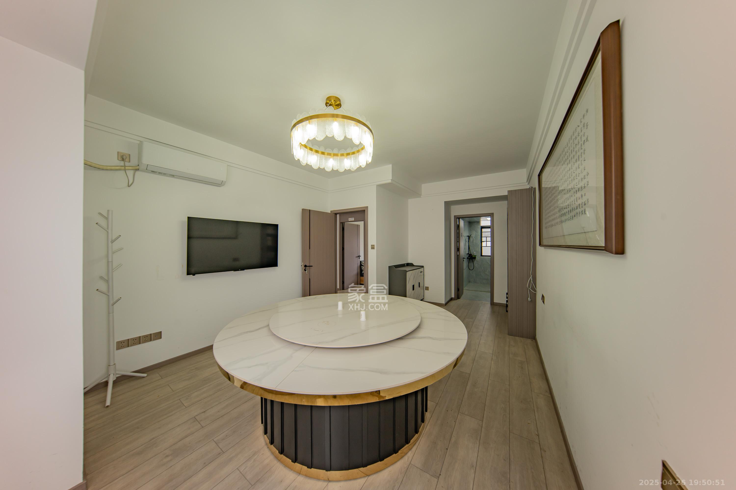 建投象山国际  4室2厅2卫    186.0万 建投象山国际  4室2厅2卫    186.0万卧室