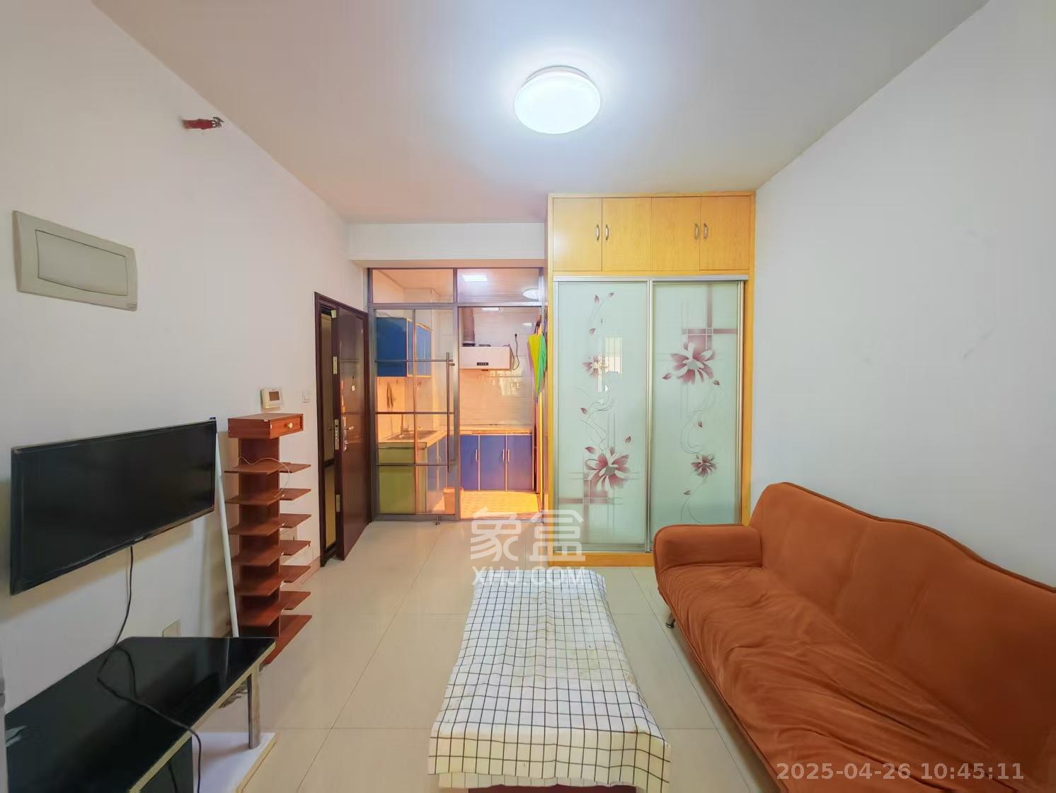 星城荣域 1室1厅1卫 1100.0元/月 星城荣域 1室1厅1卫 1100.0元/月室内图