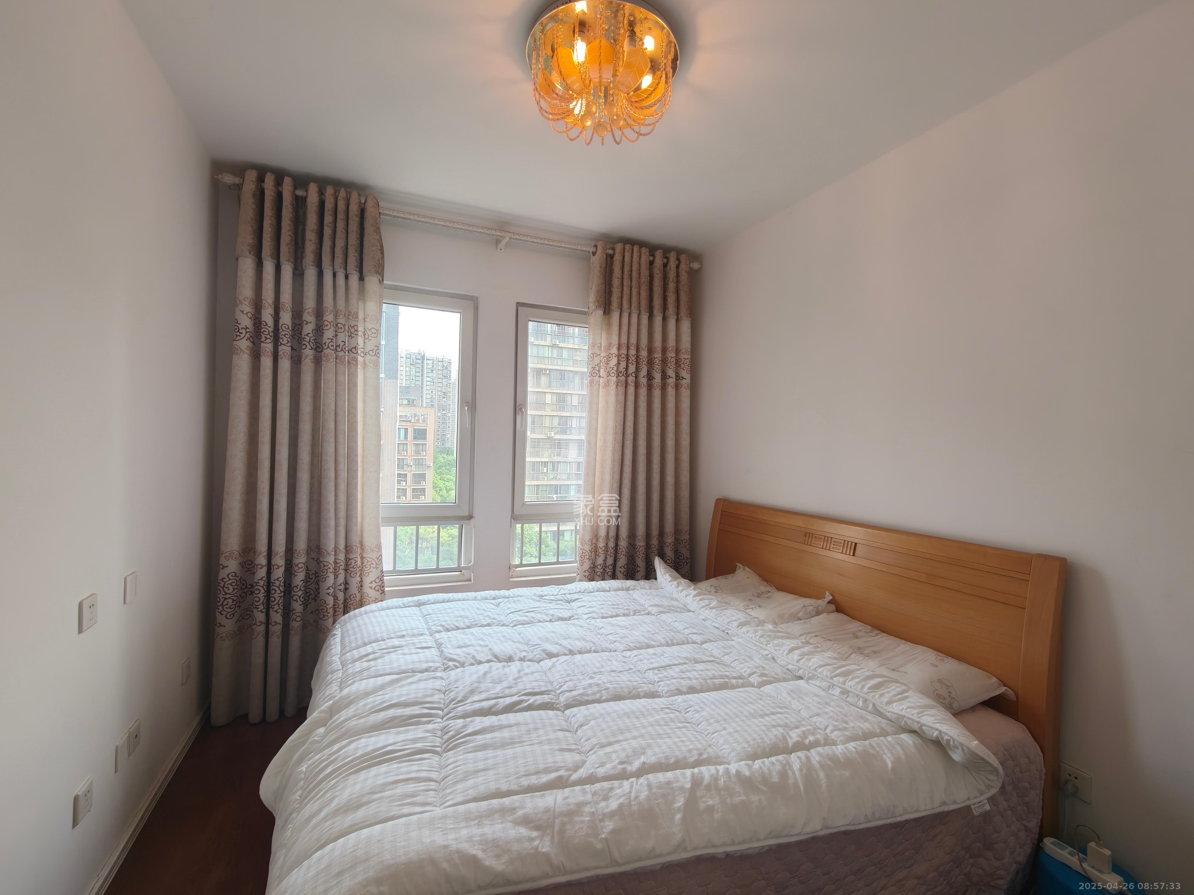 万国城(当代满庭春MOMA)一期 4室1厅2卫 4800.0元/月 万国城(当代满庭春MOMA)一期 4室1厅2卫 4800.0元/月室内图