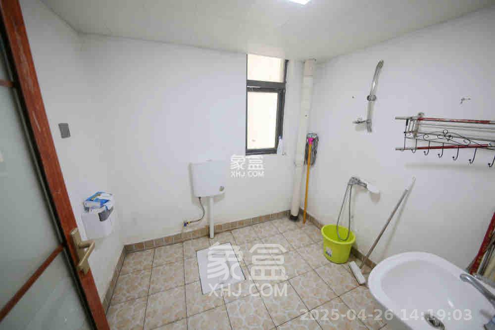 嘉宇盛世华章  4室2厅1卫   3500.00元/月室内图