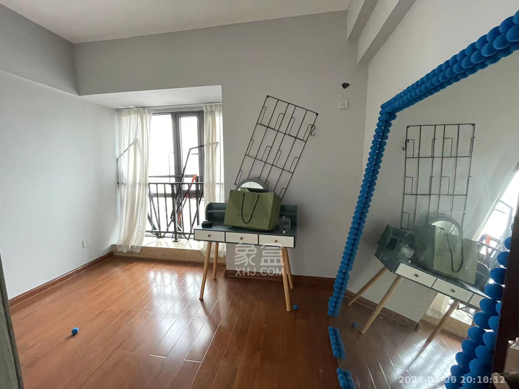 大汉希尔顿  2室0厅0卫    2500.0元/月 大汉希尔顿  2室0厅0卫    2500.0元/月室内图