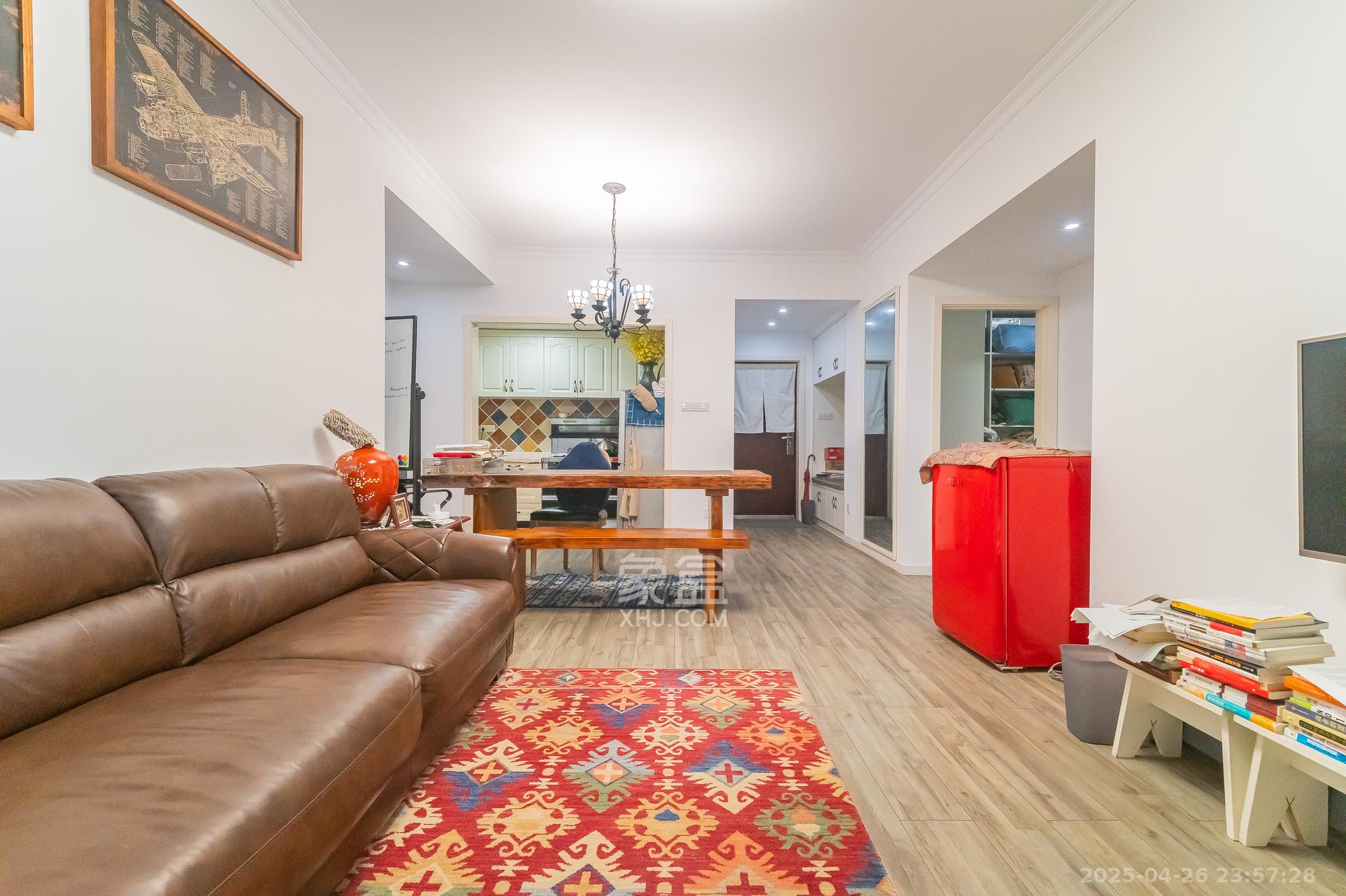 海伦春天  2室2厅1卫    60.0万 海伦春天  2室2厅1卫    60.0万客厅