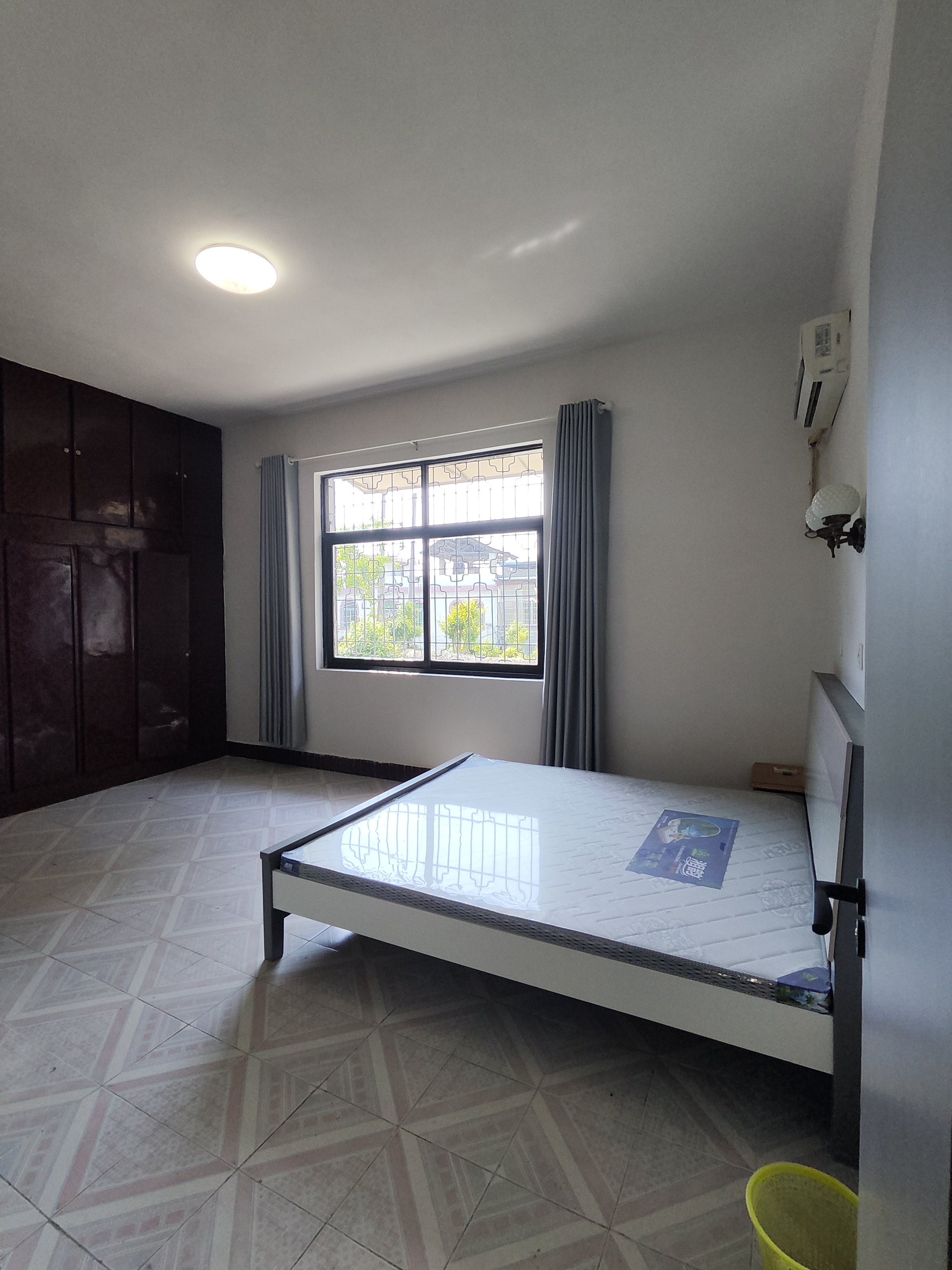 三角坪散盘 4室4厅2卫 1100.0元/月 三角坪散盘 4室4厅2卫 1100.0元/月室内图