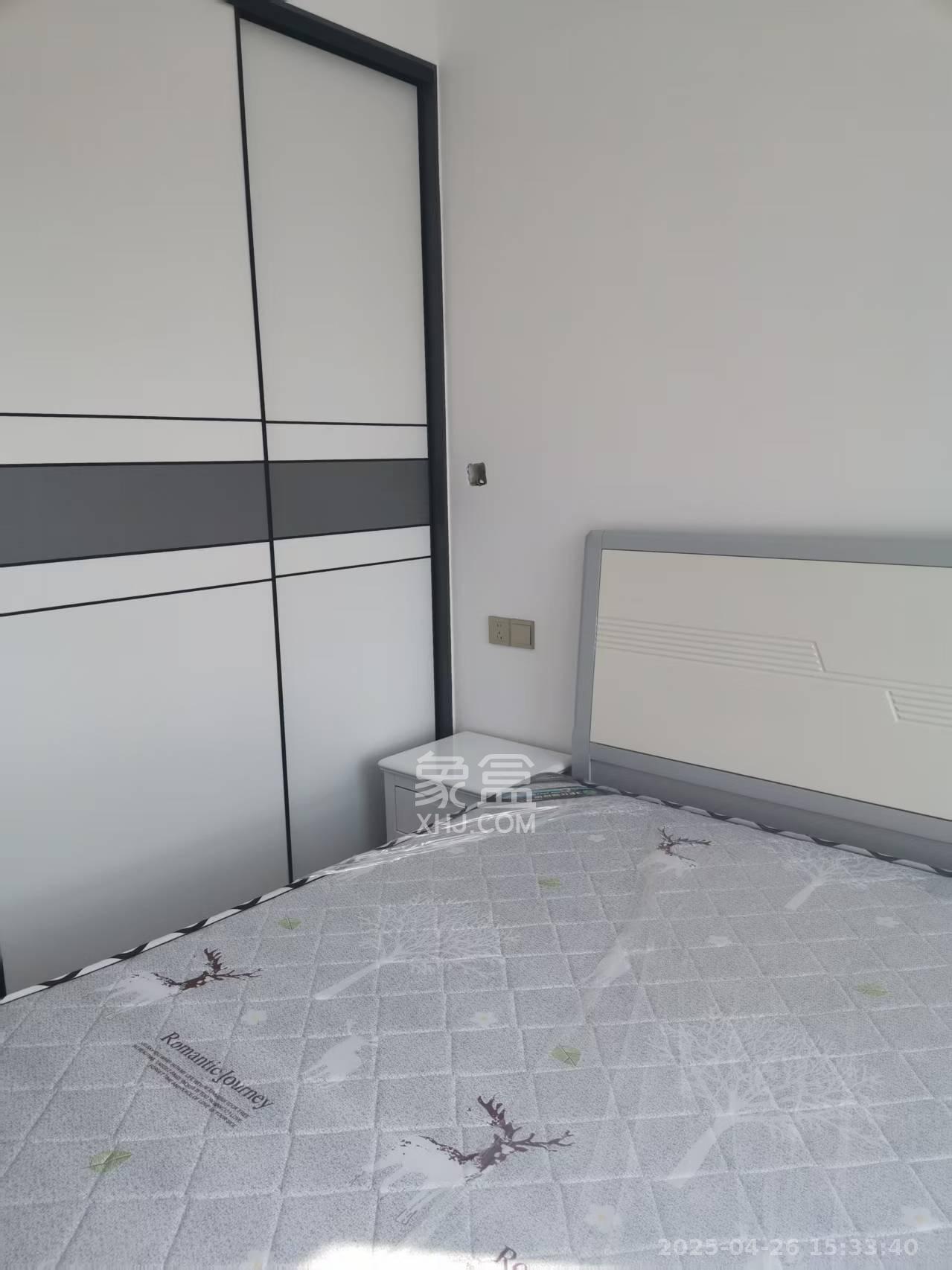 桃花嘉园  2室2厅1卫    2000.0元/月室内图