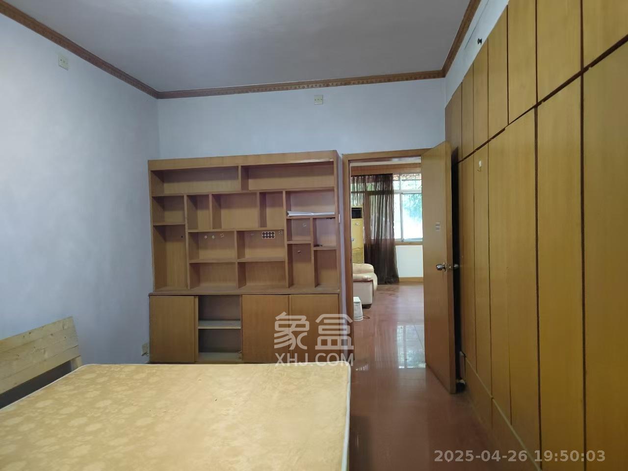 长沙市天心区疾控中心宿舍 3室2厅1卫 1600.0元/月 长沙市天心区疾控中心宿舍 3室2厅1卫 1600.0元/月室内图