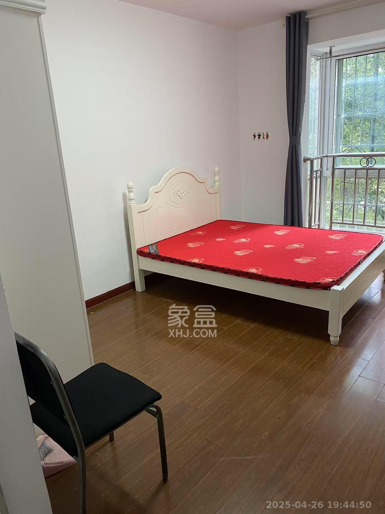 阳光新城  1室2厅1卫   1150.00元/月室内图