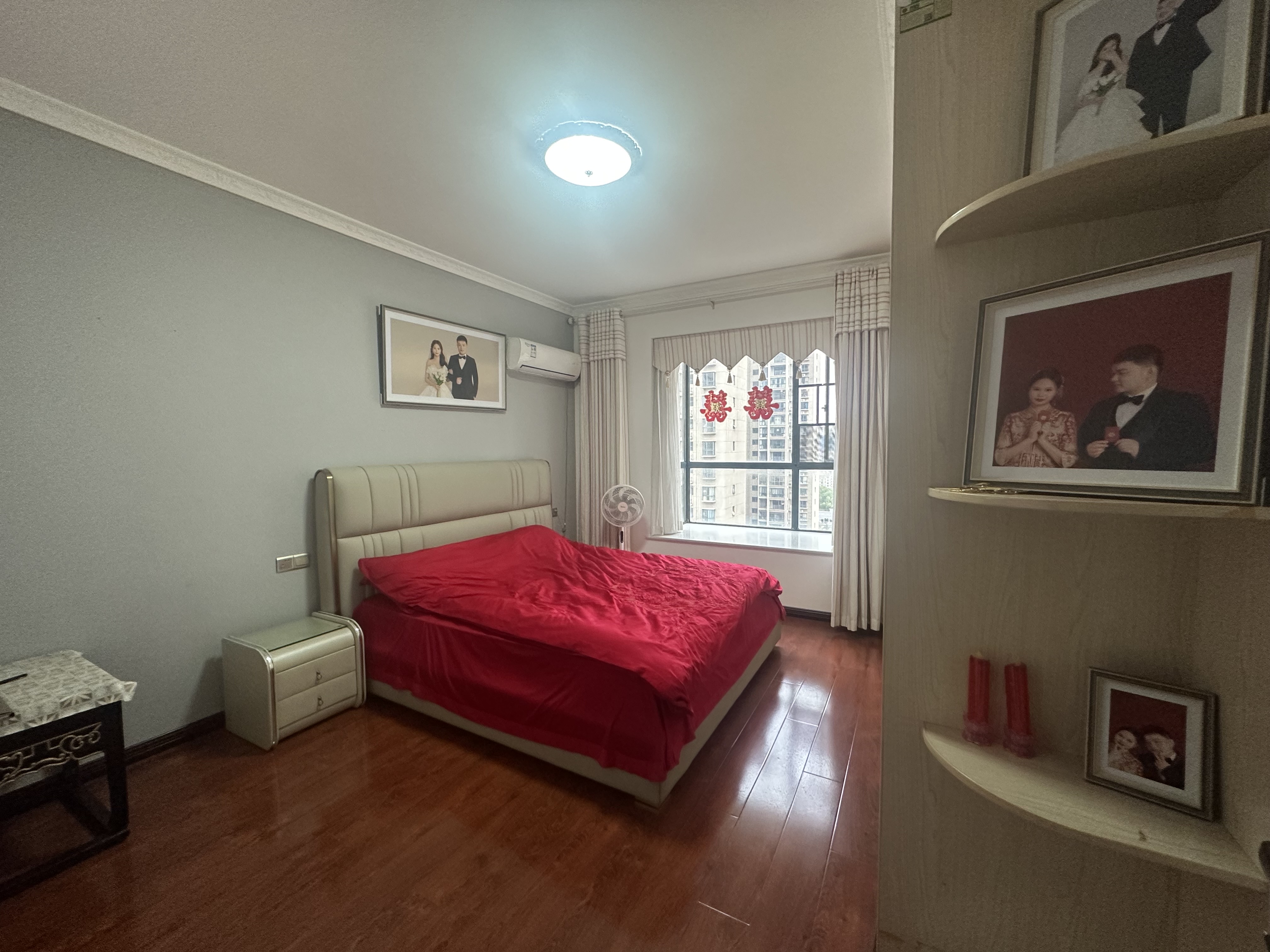 水域中央 4室2厅2卫 86.8万 水域中央 4室2厅2卫 86.8万客厅