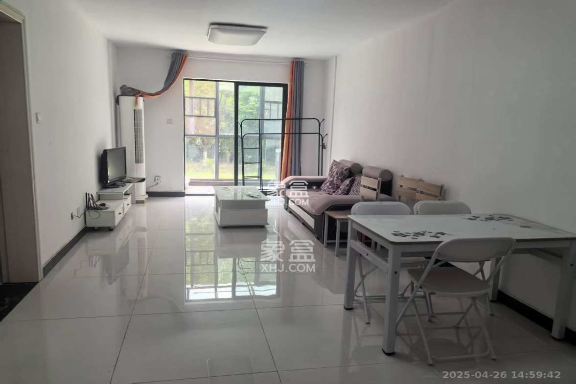 保利城(中航城国际社区、郡原美村) 3室2厅2卫 1900.0元/月 保利城(中航城国际社区、郡原美村) 3室2厅2卫 1900.0元/月室内图