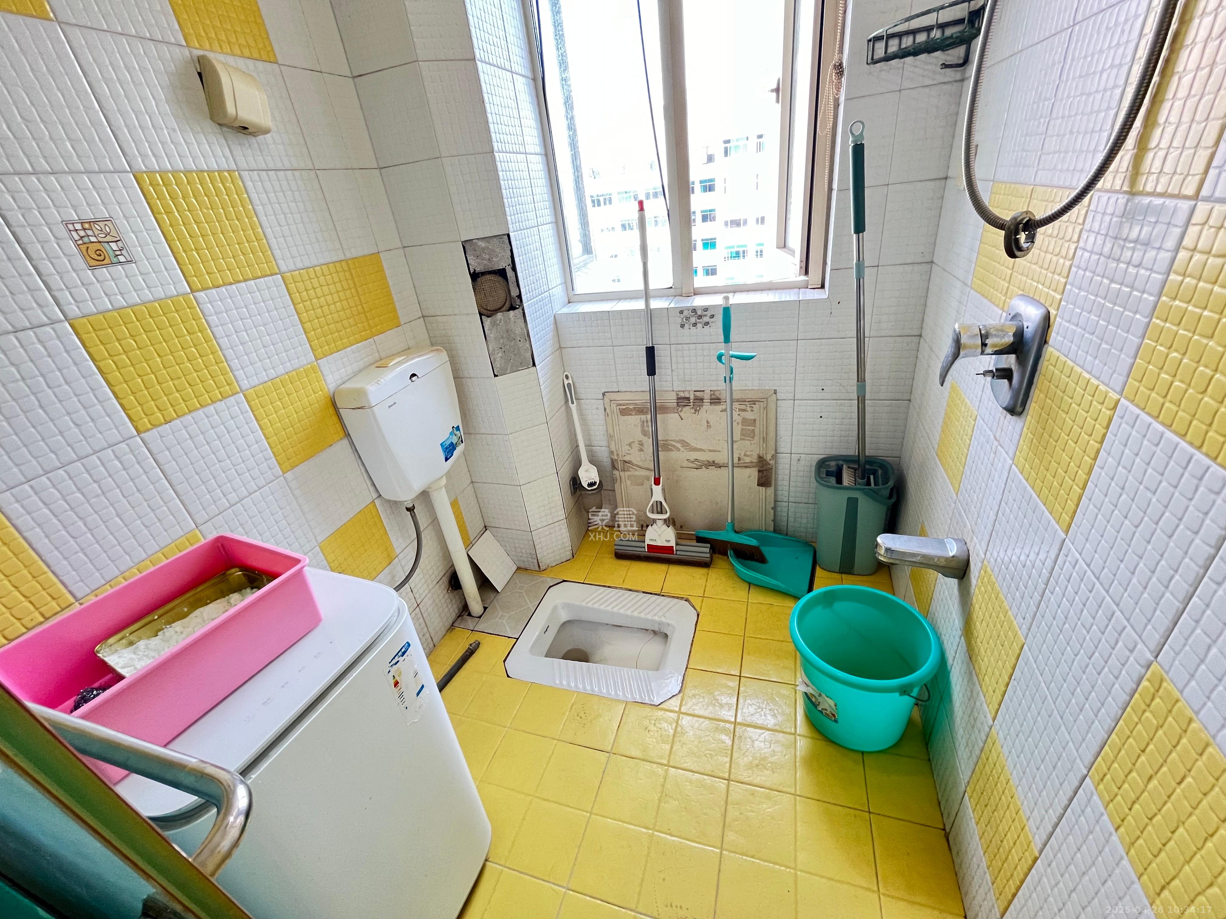 仰天湖省送变电宿舍  3室2厅2卫    3600.0元/月 仰天湖省送变电宿舍  3室2厅2卫    3600.0元/月室内图