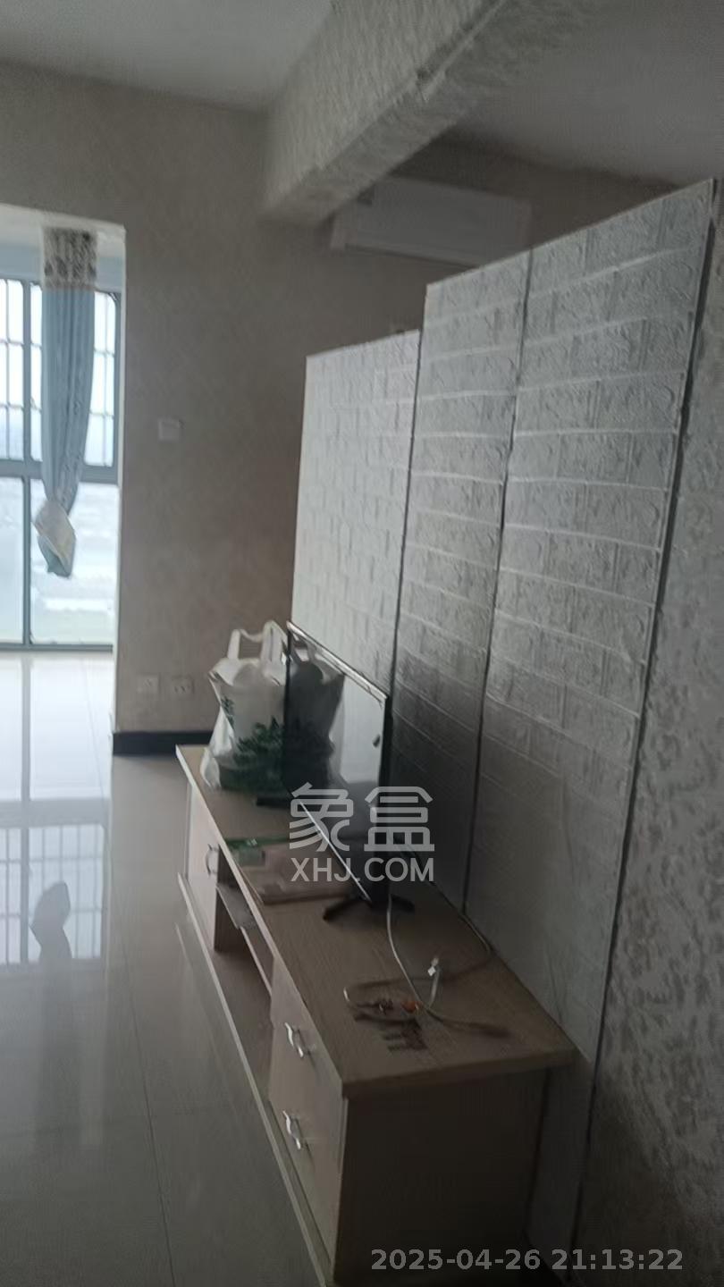 雄新水印廊桥（雄新华府）  1室1厅1卫   1300.00元/月室内图