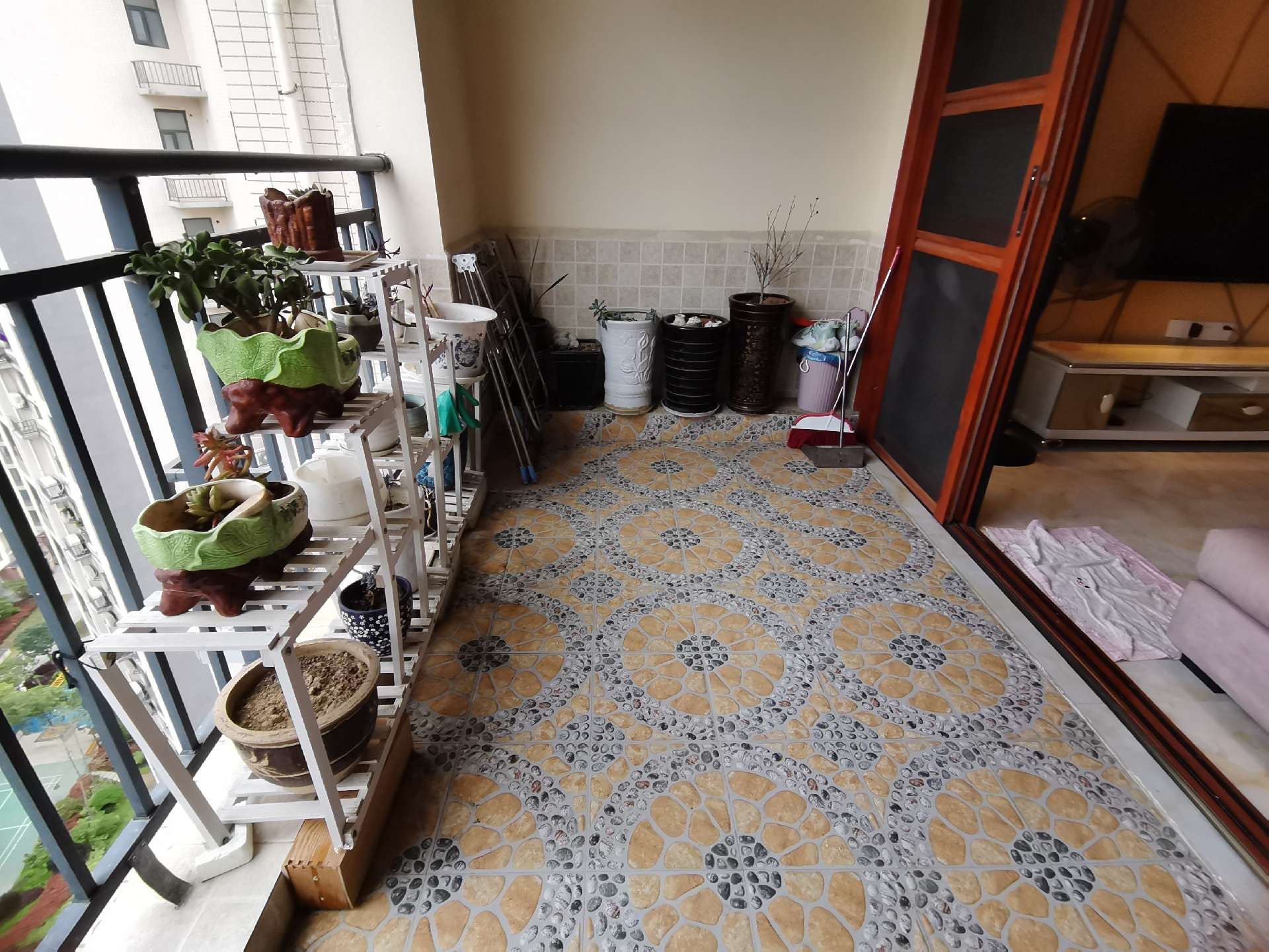 玉恒龙岸小区 3室2厅2卫 1500.0元/月 玉恒龙岸小区 3室2厅2卫 1500.0元/月室内图