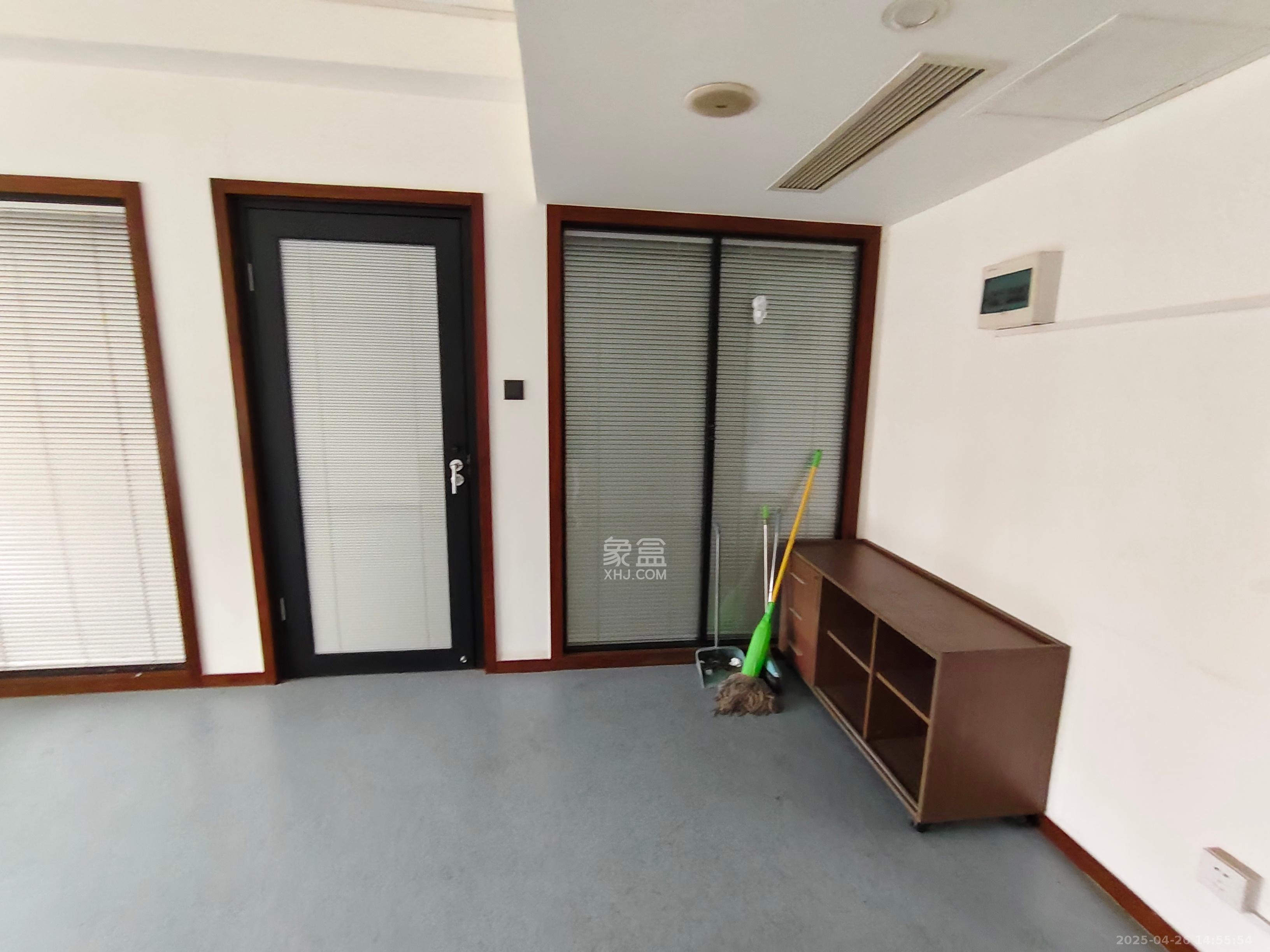 中建芙蓉工社 1室1厅0卫 1100.0元/月 中建芙蓉工社 1室1厅0卫 1100.0元/月室内图