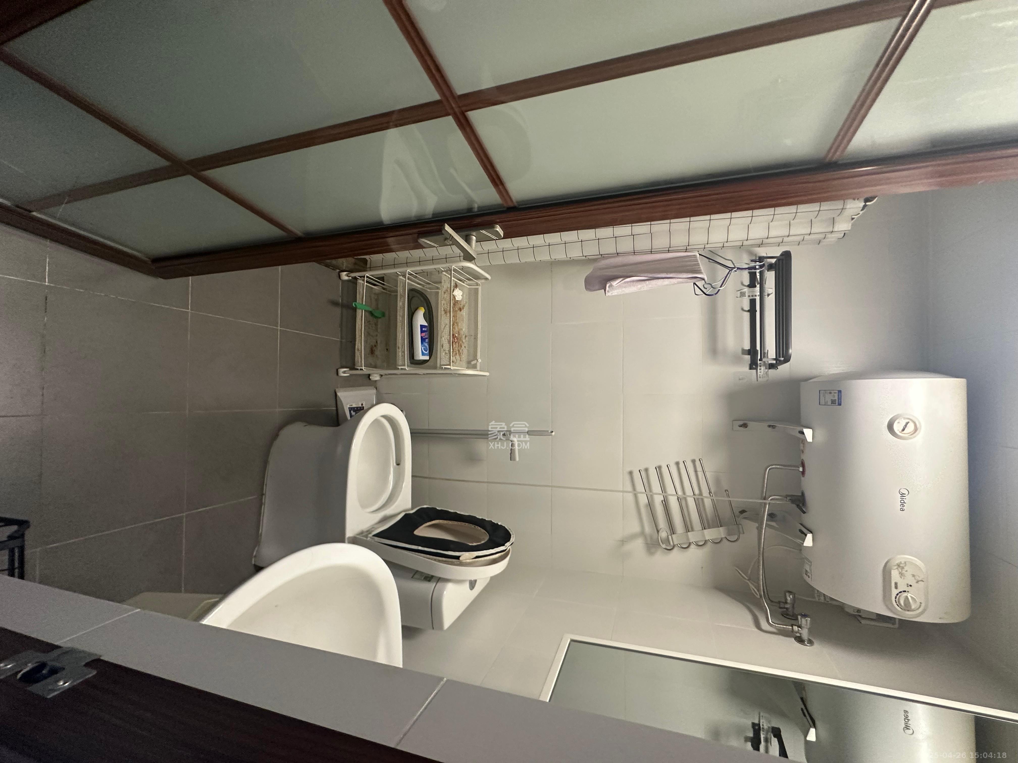 龙湖水晶郦城 1室1厅1卫 2600.0元/月 龙湖水晶郦城 1室1厅1卫 2600.0元/月室内图