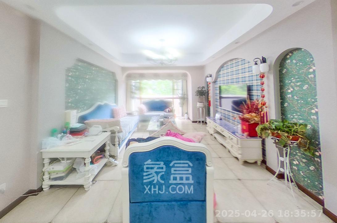 八方小区C区  3室2厅2卫   418.00万