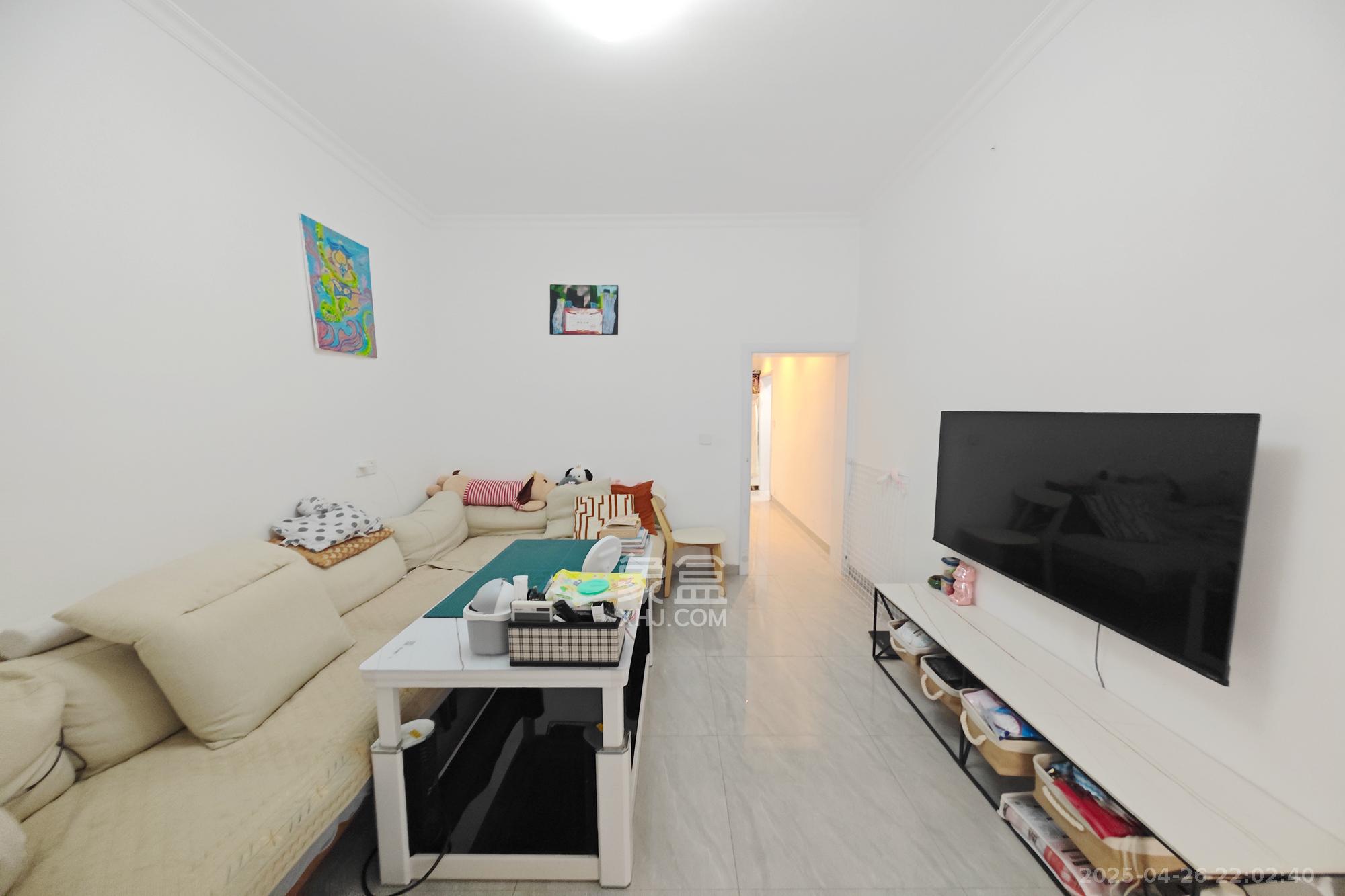 金地社区 1室1厅1卫 32.0万 金地社区 1室1厅1卫 32.0万客厅