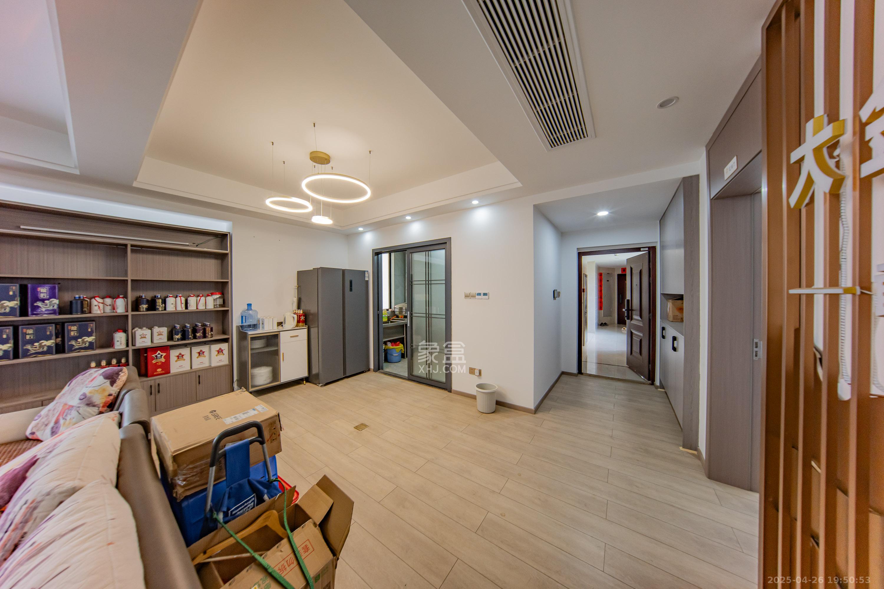 建投象山国际  4室2厅2卫    186.0万客厅