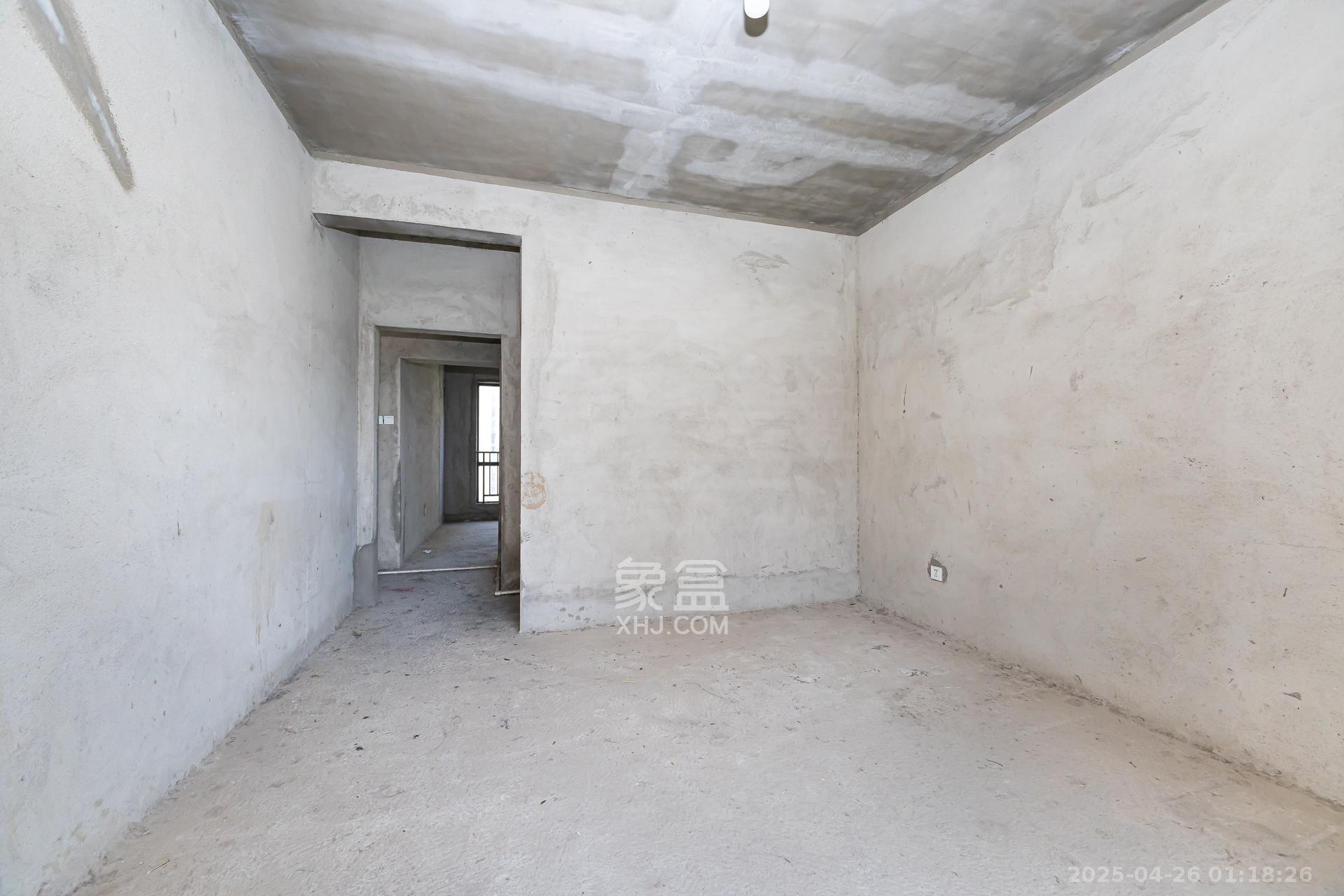 长燃新奥佳园 4室2厅2卫 95.0万 长燃新奥佳园 4室2厅2卫 95.0万卧室