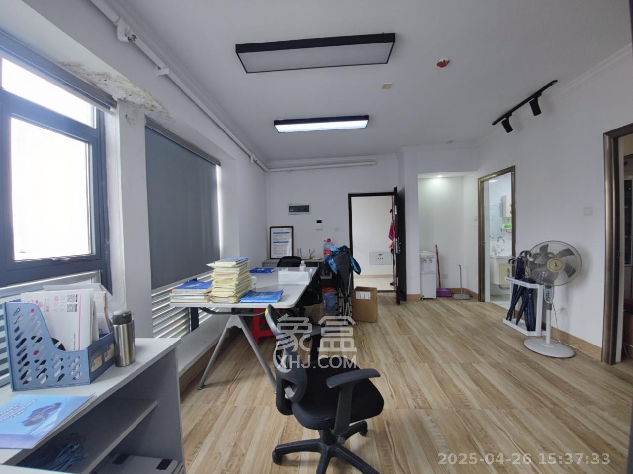 欧亚达国际广场  2室2厅1卫   2200.00元/月室内图