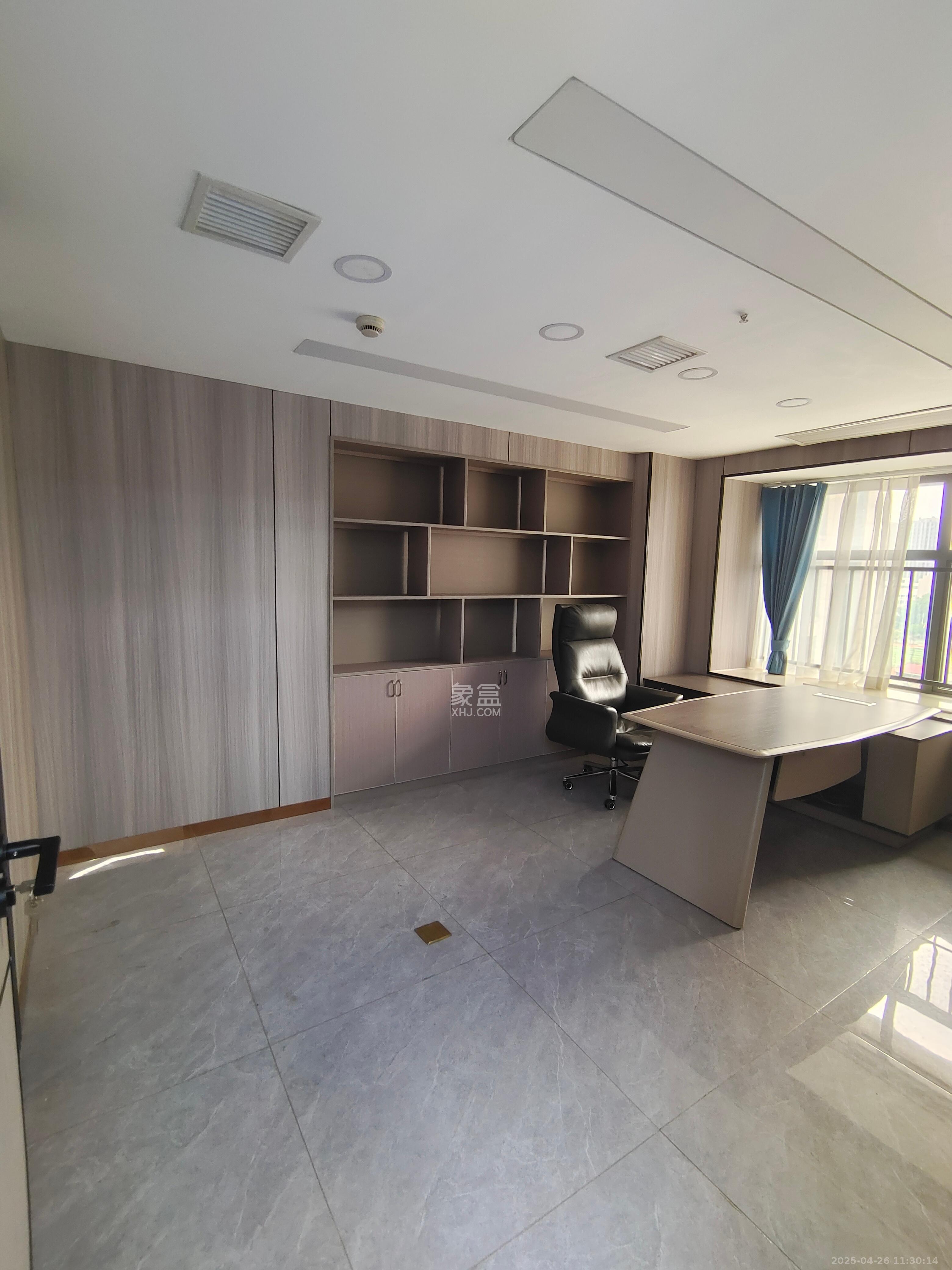 蓝湾国际广场  1室1厅1卫    6500.0元/月 蓝湾国际广场  1室1厅1卫    6500.0元/月室内图