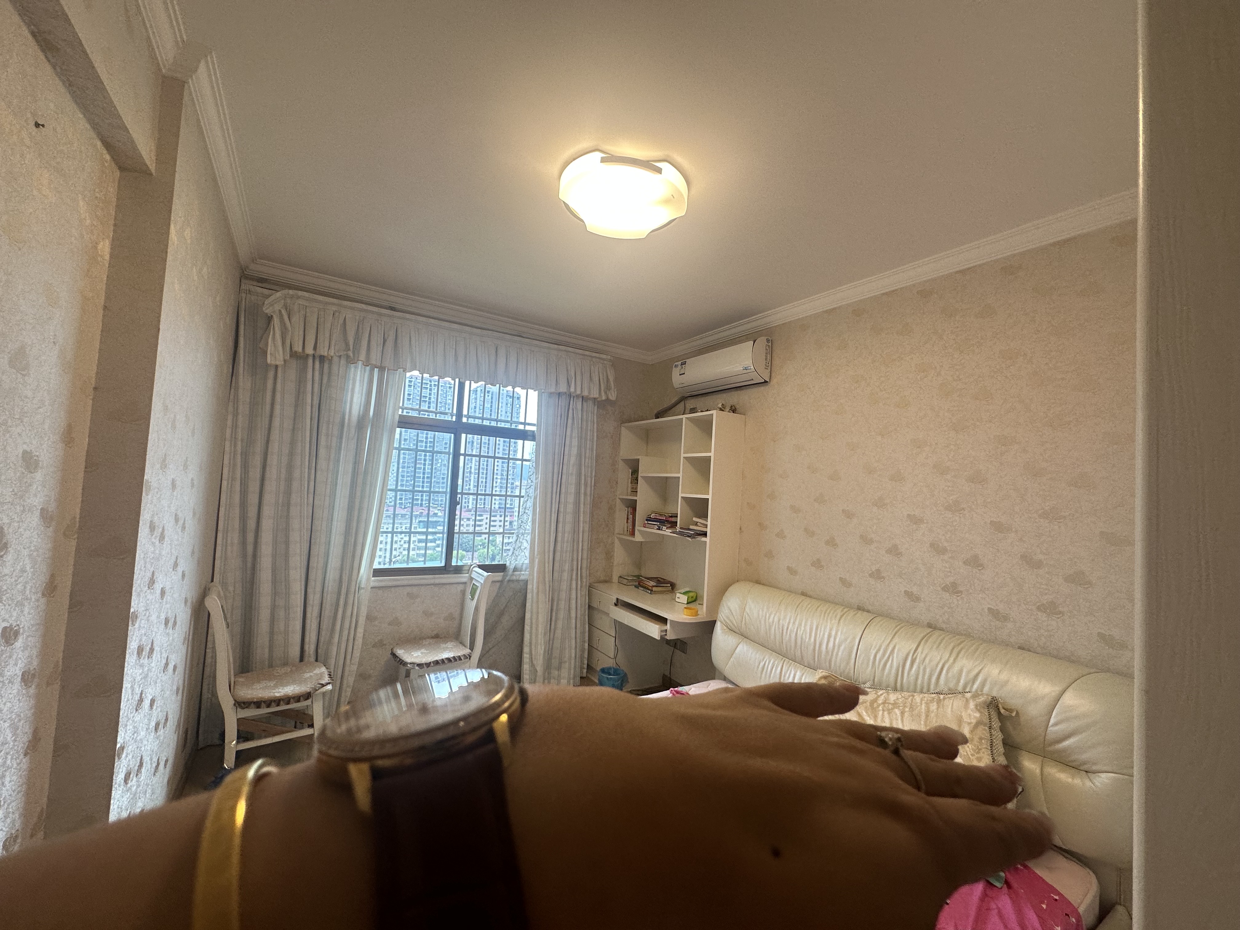 凯泉湾 3室2厅2卫 58.0万 凯泉湾 3室2厅2卫 58.0万客厅