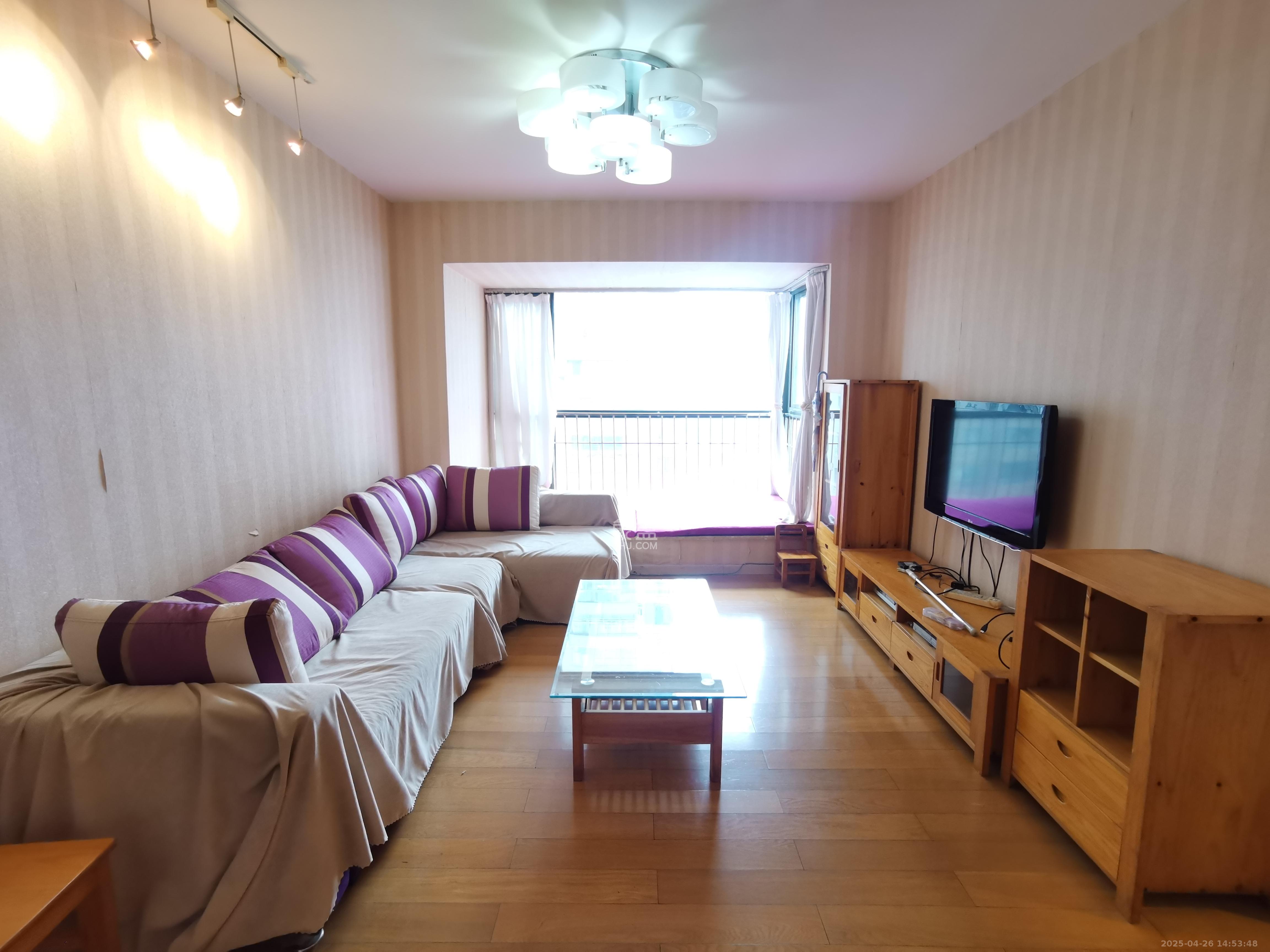 盛世美居荷园  2室1厅1卫    2700.0元/月