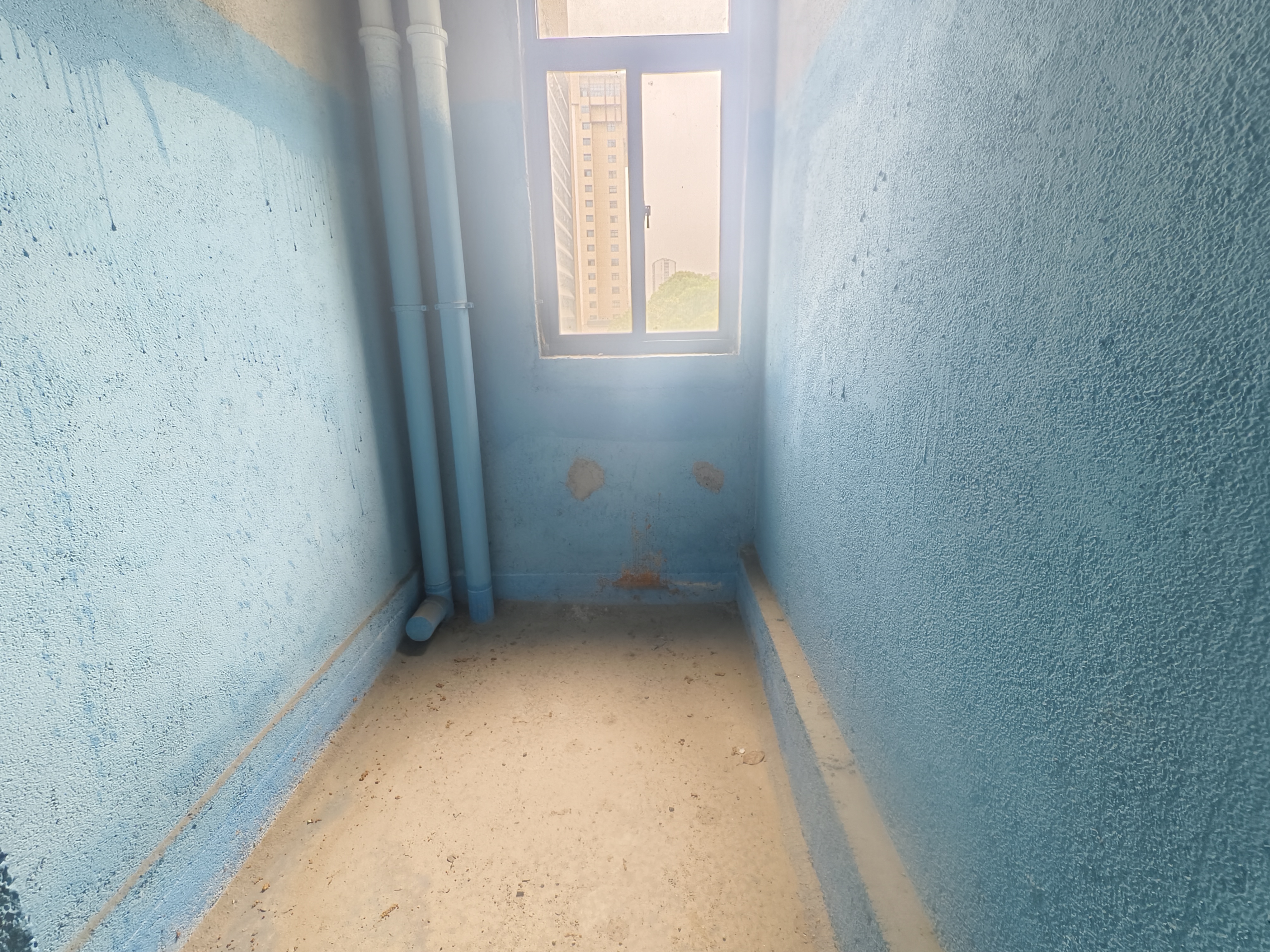 丽景天下二期 4室2厅2卫 71.0万 丽景天下二期 4室2厅2卫 71.0万客厅