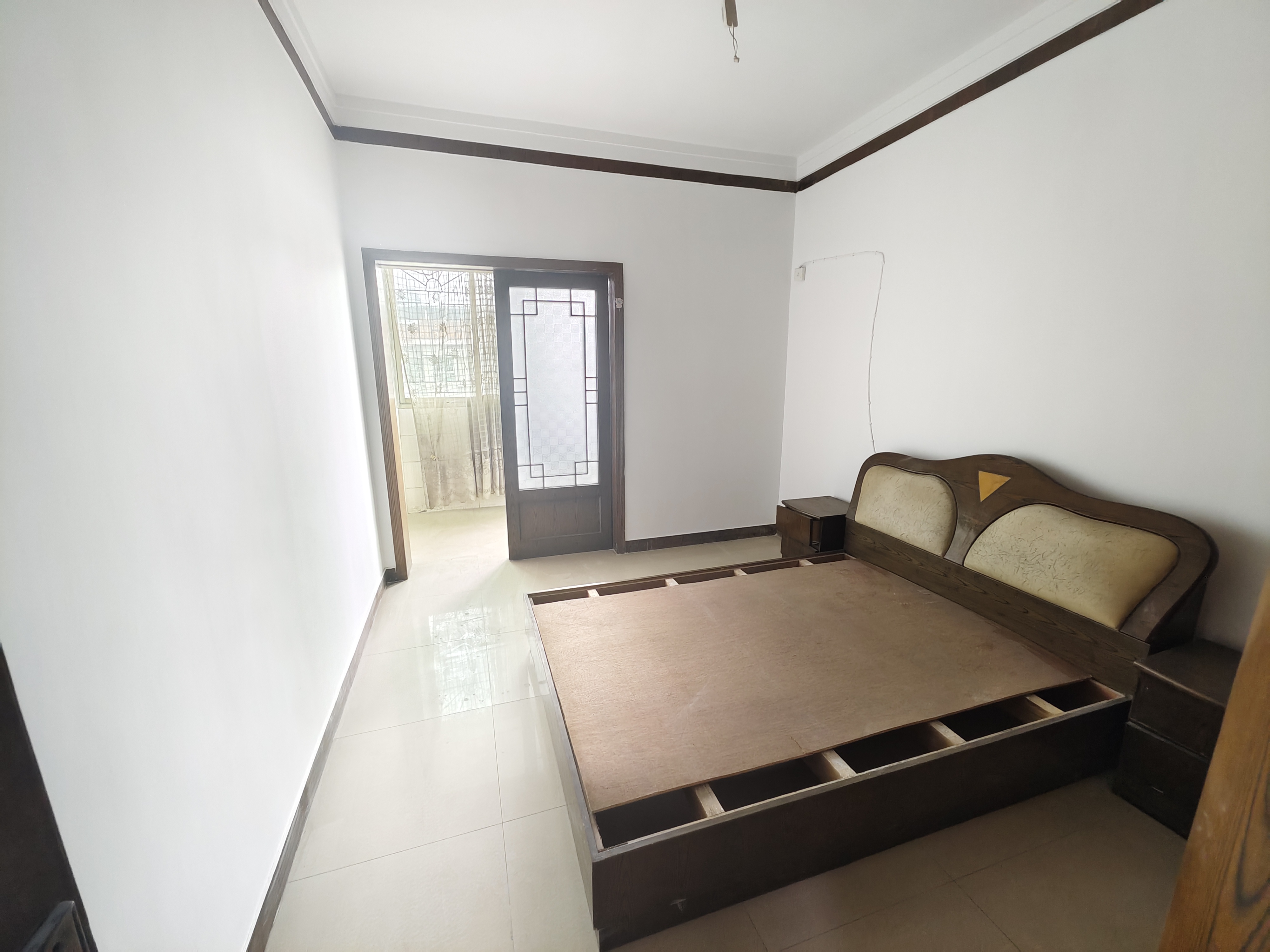 国瑞花园 4室2厅1卫 1000.0元/月 国瑞花园 4室2厅1卫 1000.0元/月室内图