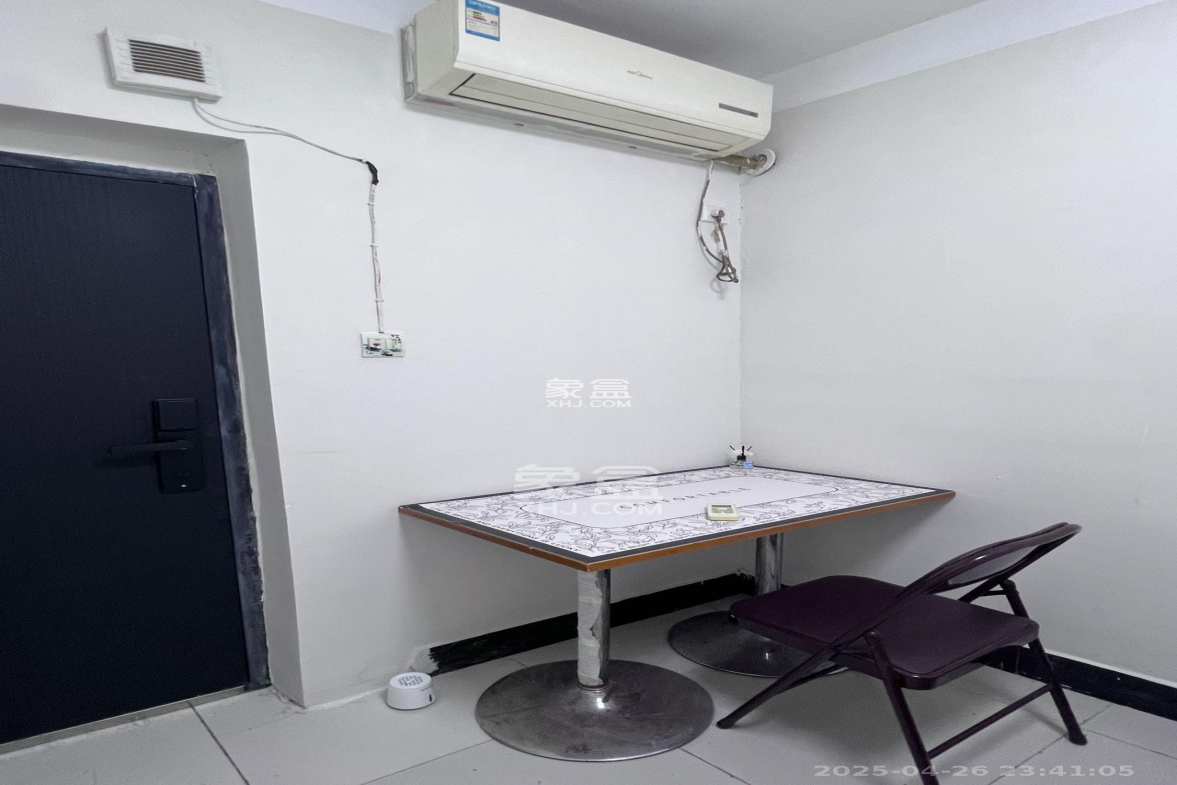 高桥社区高福星小区  1室1厅1卫    1500.0元/月 高桥社区高福星小区  1室1厅1卫    1500.0元/月室内图