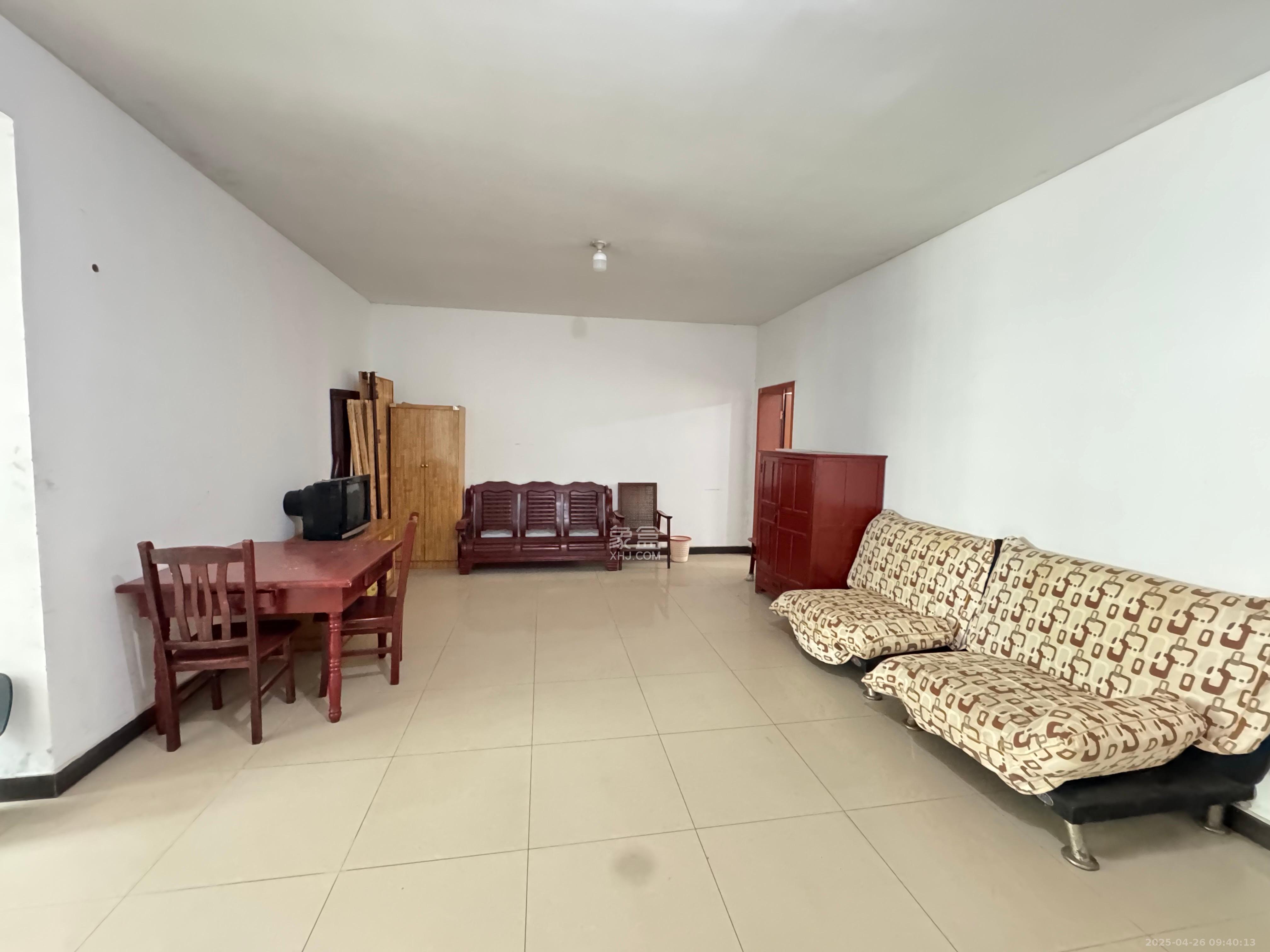 黄金乡金沙村废旧大市场 3室2厅1卫 1100.0元/月 黄金乡金沙村废旧大市场 3室2厅1卫 1100.0元/月室内图