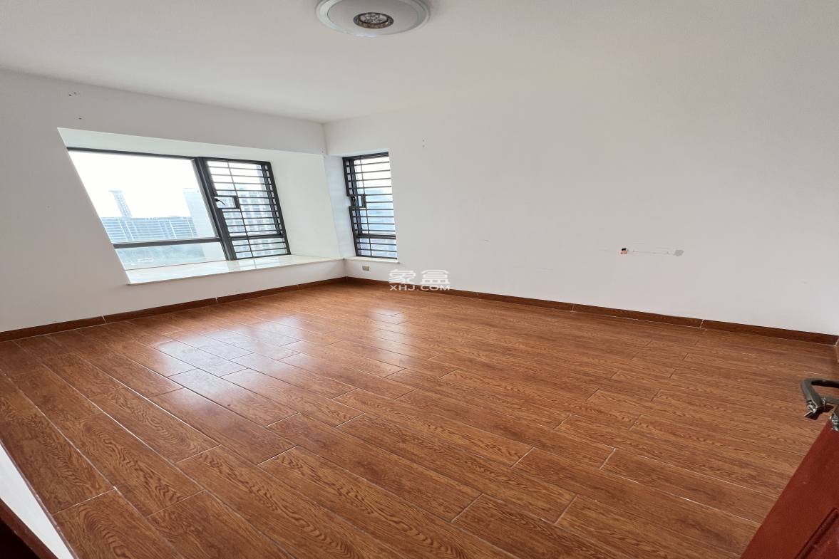 兆南丽湾 1室1厅1卫 4000.0元/月 兆南丽湾 1室1厅1卫 4000.0元/月室内图