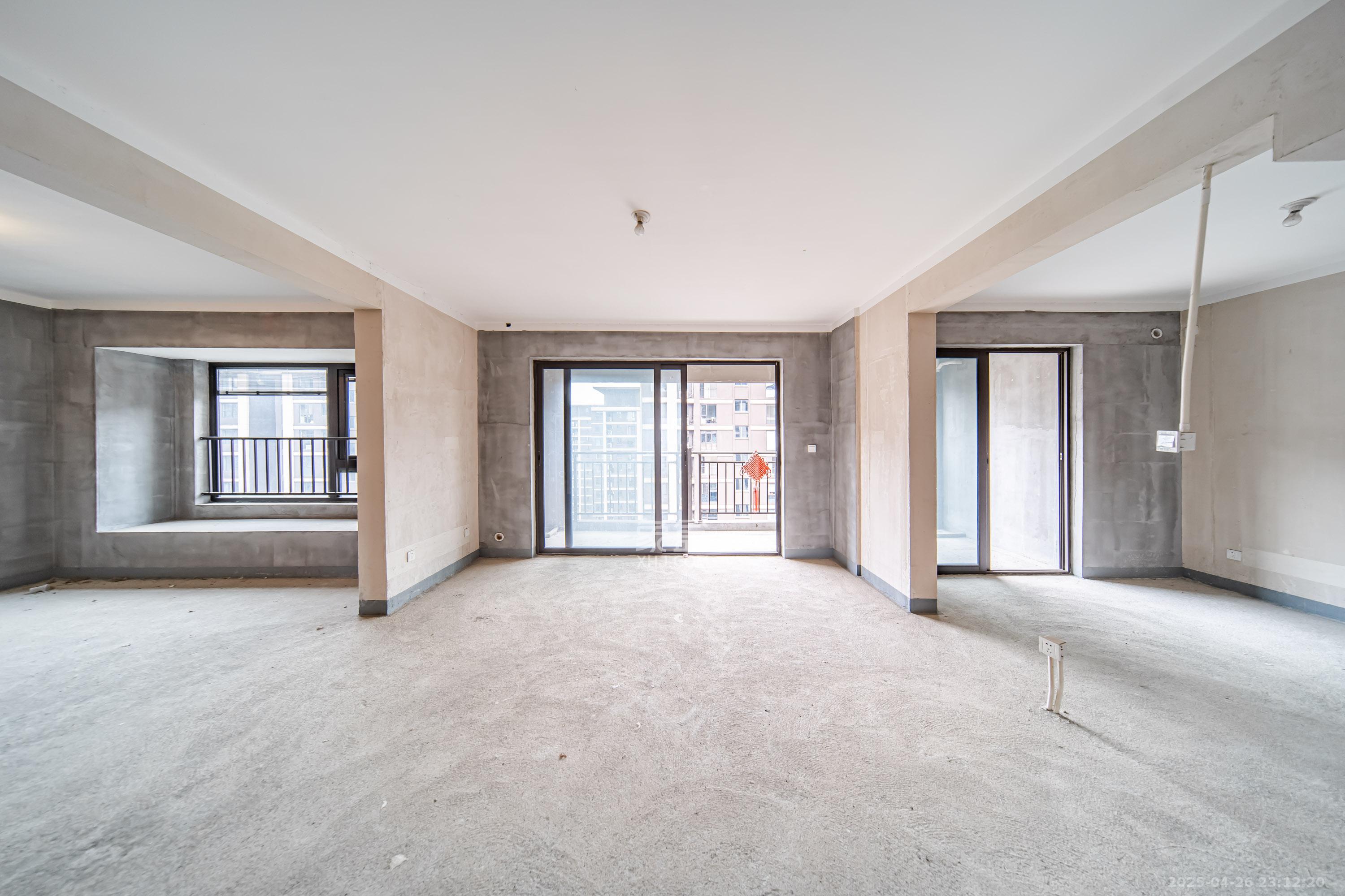 建发电建江山悦  4室2厅2卫    179.99万