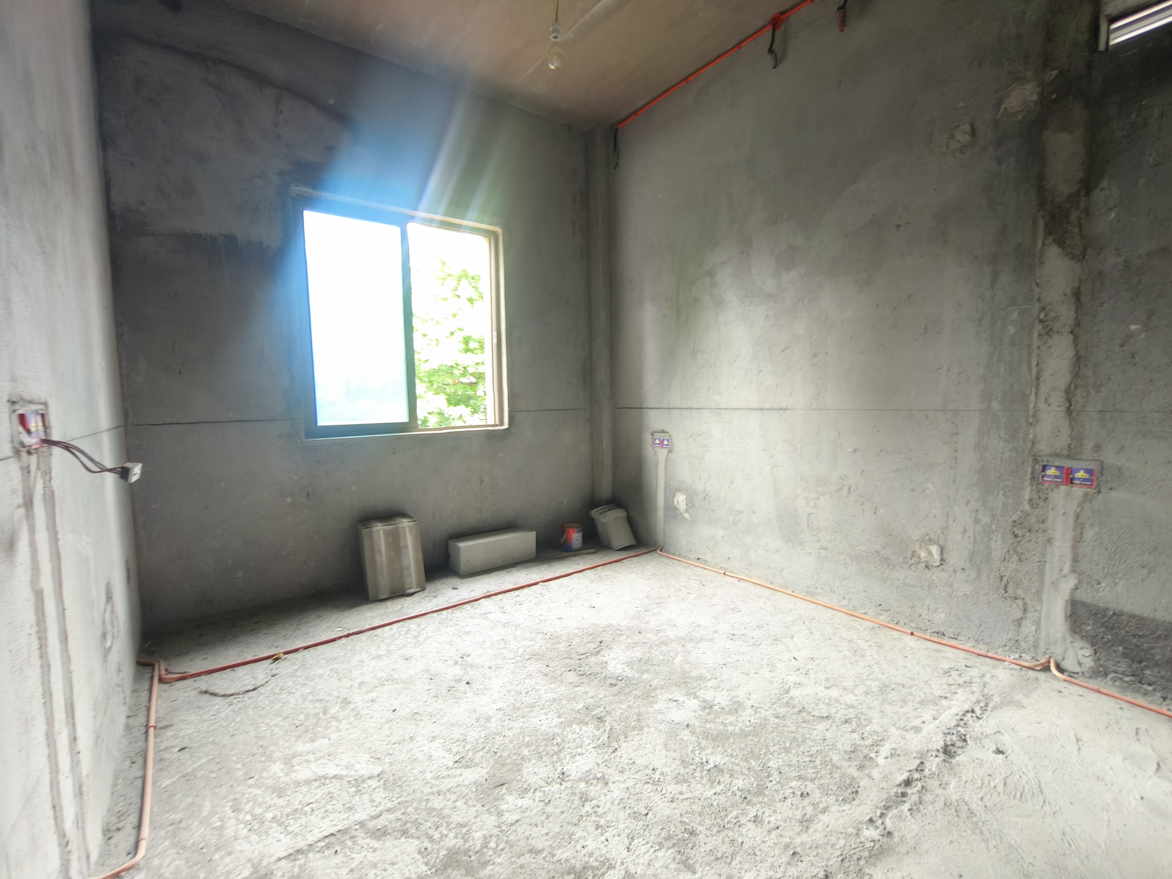 碧桂园  6室2厅4卫    220.0万 碧桂园  6室2厅4卫    220.0万室内图